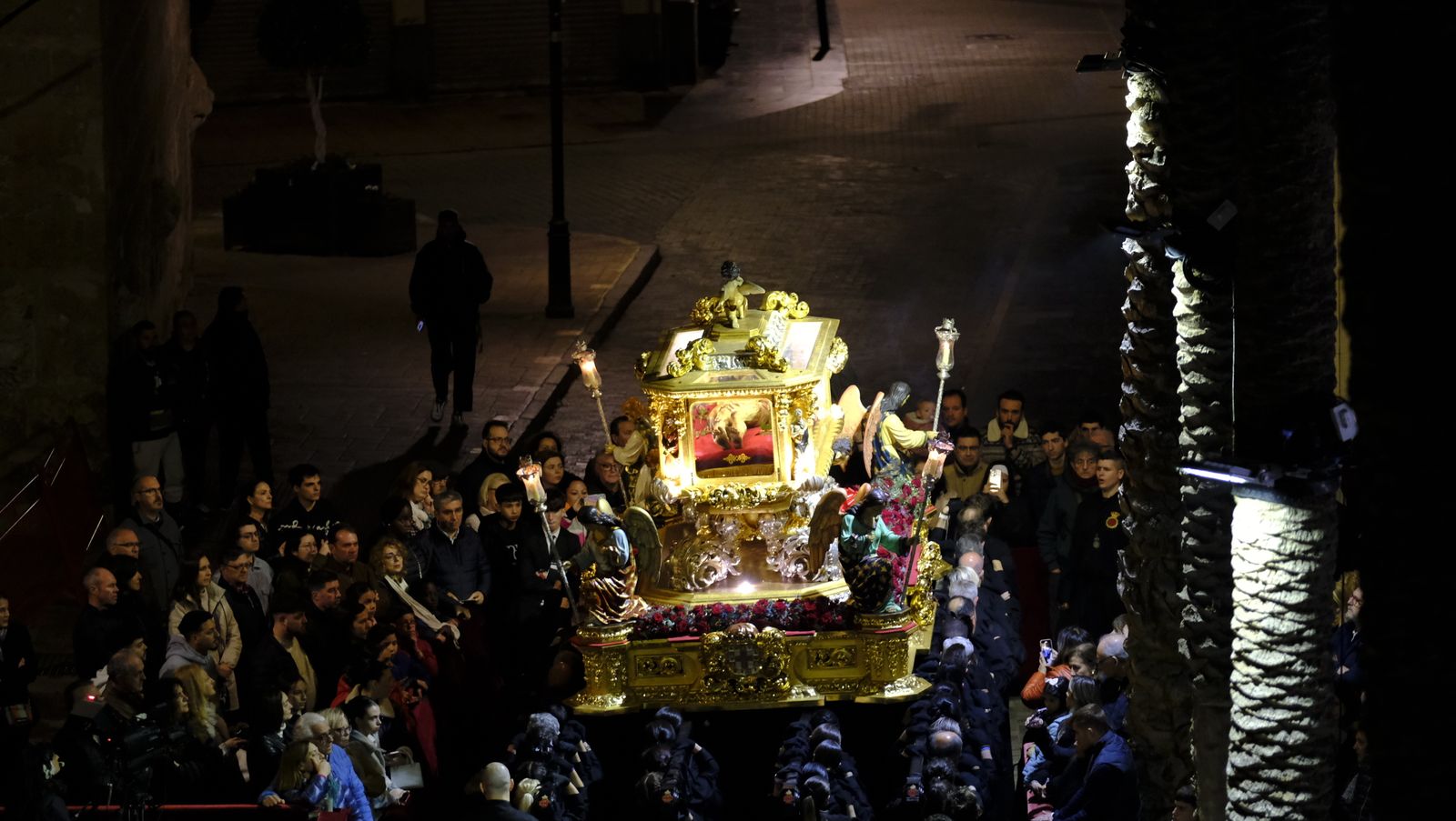 Las mejores imágenes del Santo Sepulcro, en Almería