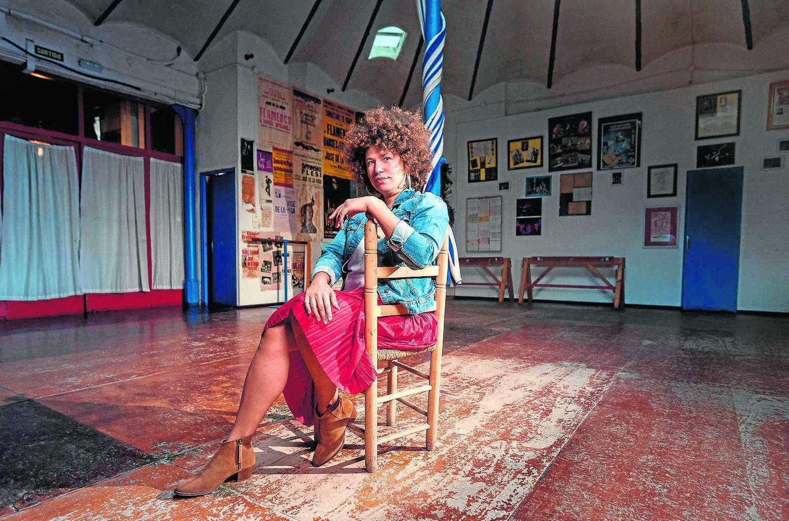 La periodista Silvia Cruz Lapeña (Barcelona, 1978) comparte vivencias y testimonios del flamenco en su primer libro.