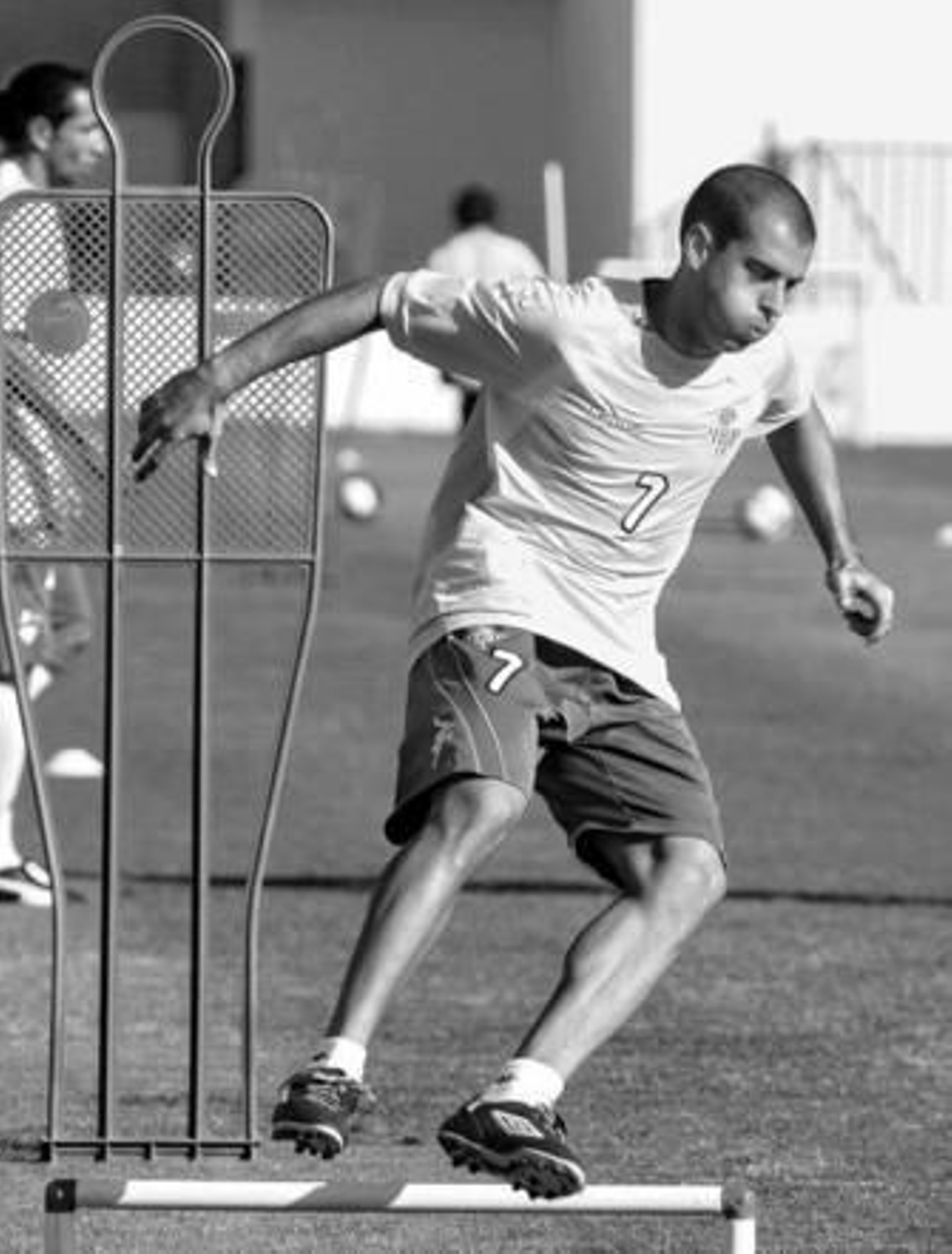 Juanma elude un obstáculo.