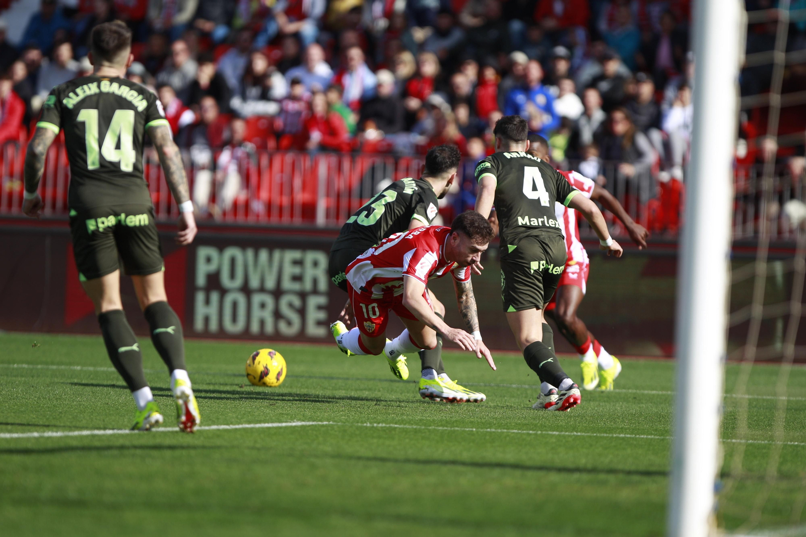 Las mejores imágenes del partido de fútbol U.D. Almería-Girona F.C.
