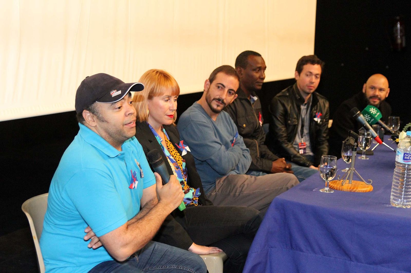 "El Piedra" visita la cárcel de Huelva, en imágenes