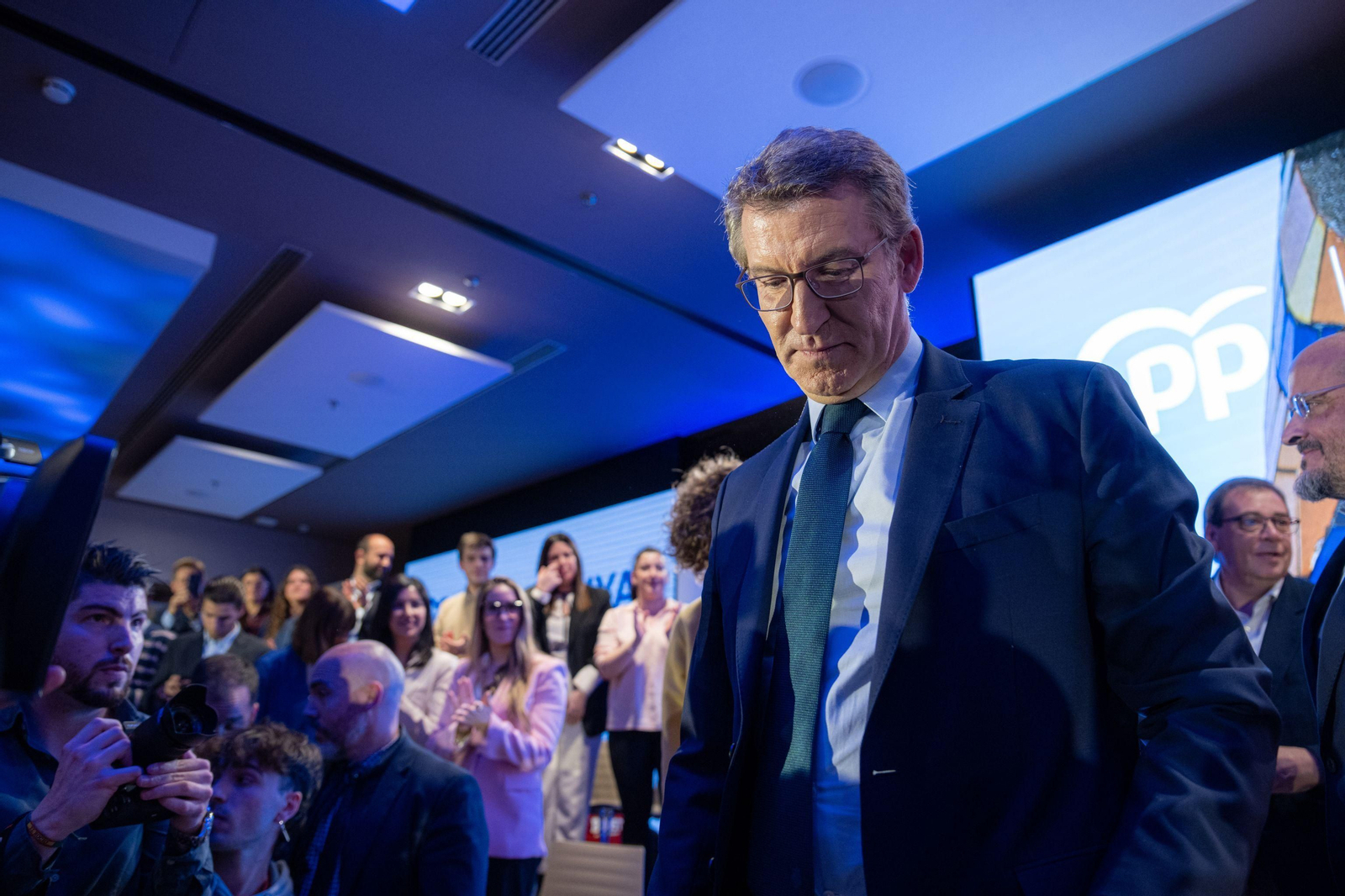 Alberto Núñez Feijóo, presidente del Partido Popular, durante un mitin de su partido en el hotel Catalonia Plaza de Barcelona.
