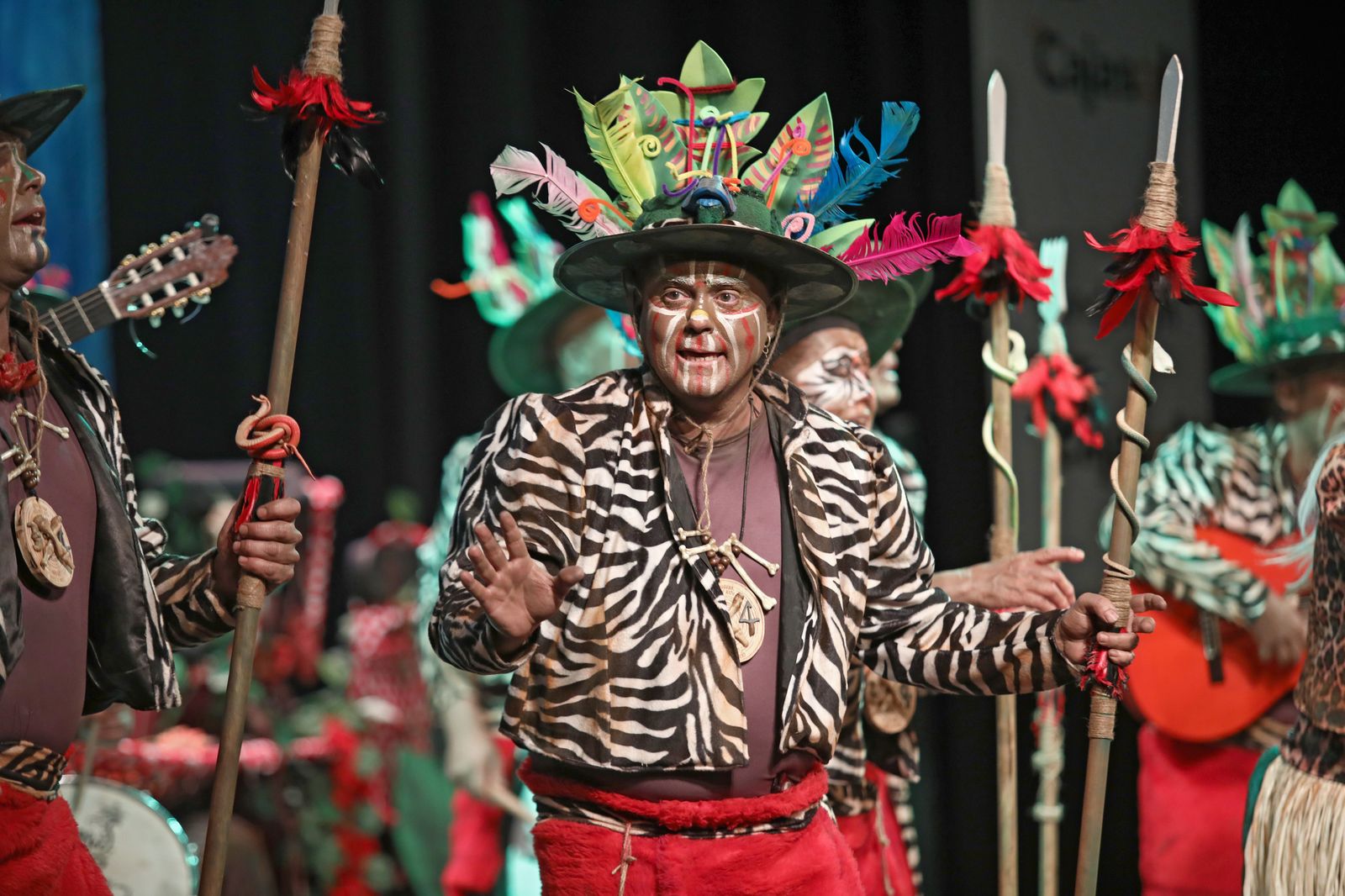 Chirigota 'Entre sábanas, selvas y ríos, este año vamos al Rocío'
