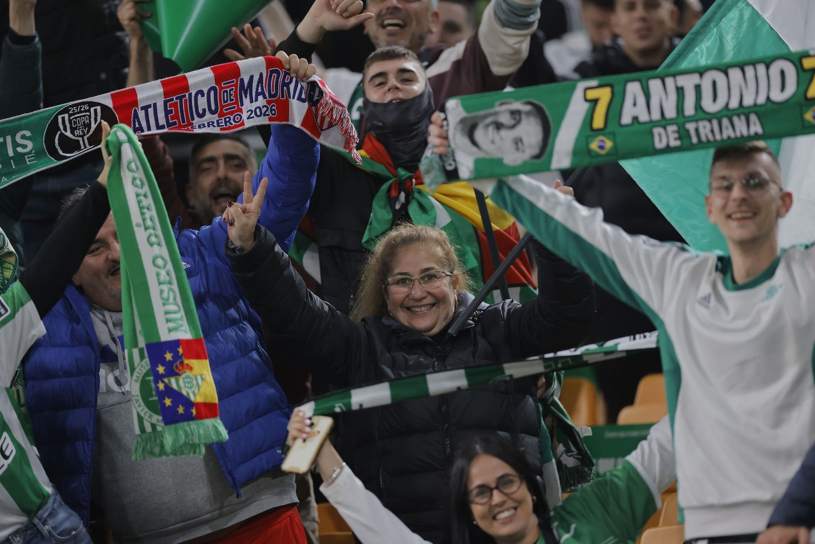 Búscate en las fotos del Betis - Atlético de Madrid