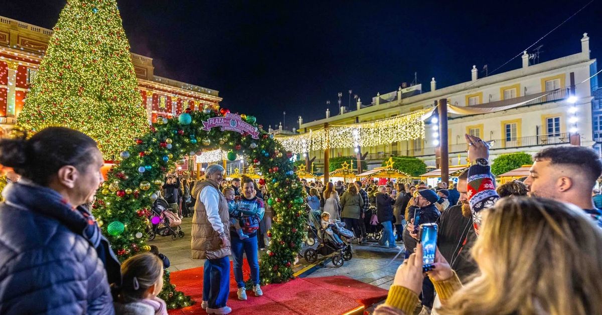 El photocall más navideño está en San Fernando: hazte una fotografía y crea tu propia postal en la plaza de la Navidad
