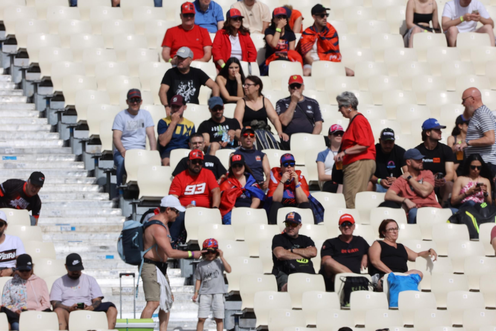 Ambiente del viernes en las gradas del Circuito de Jerez - Ángel Nieto