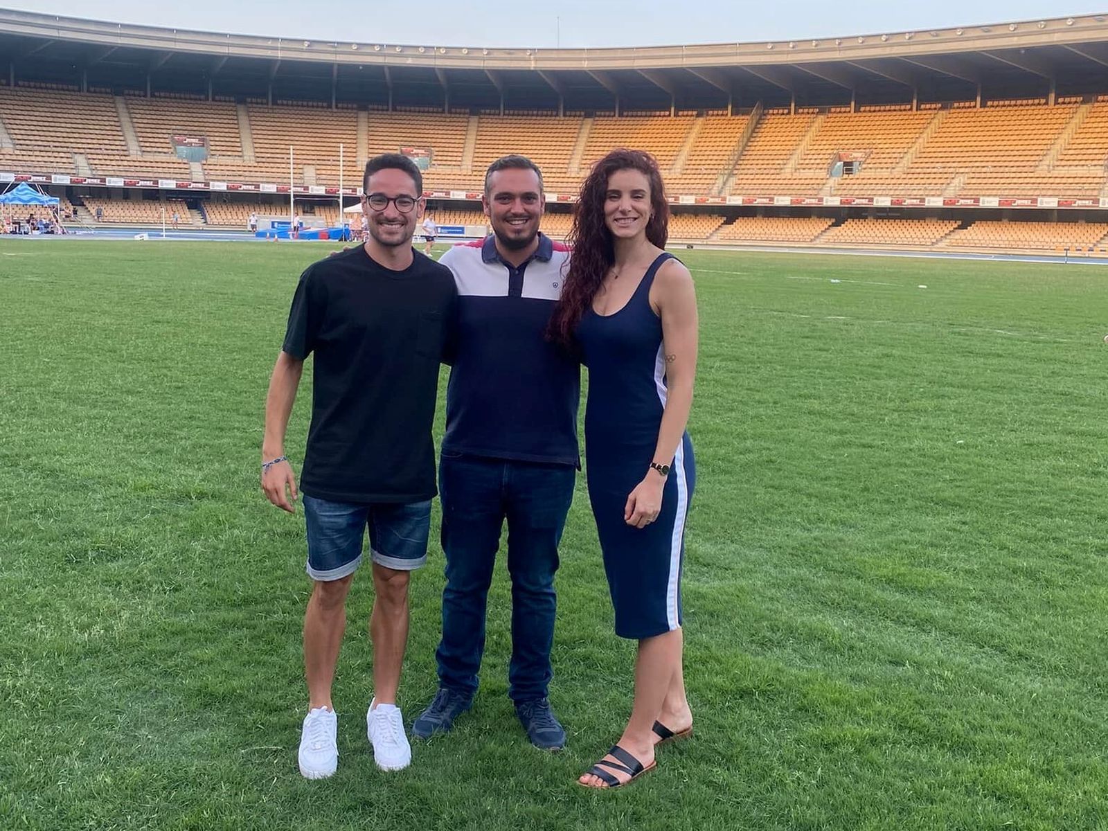 Jesús Alba, junto a los olímpicos en Tokyo Ignacio Fontes y Laura Bueno.