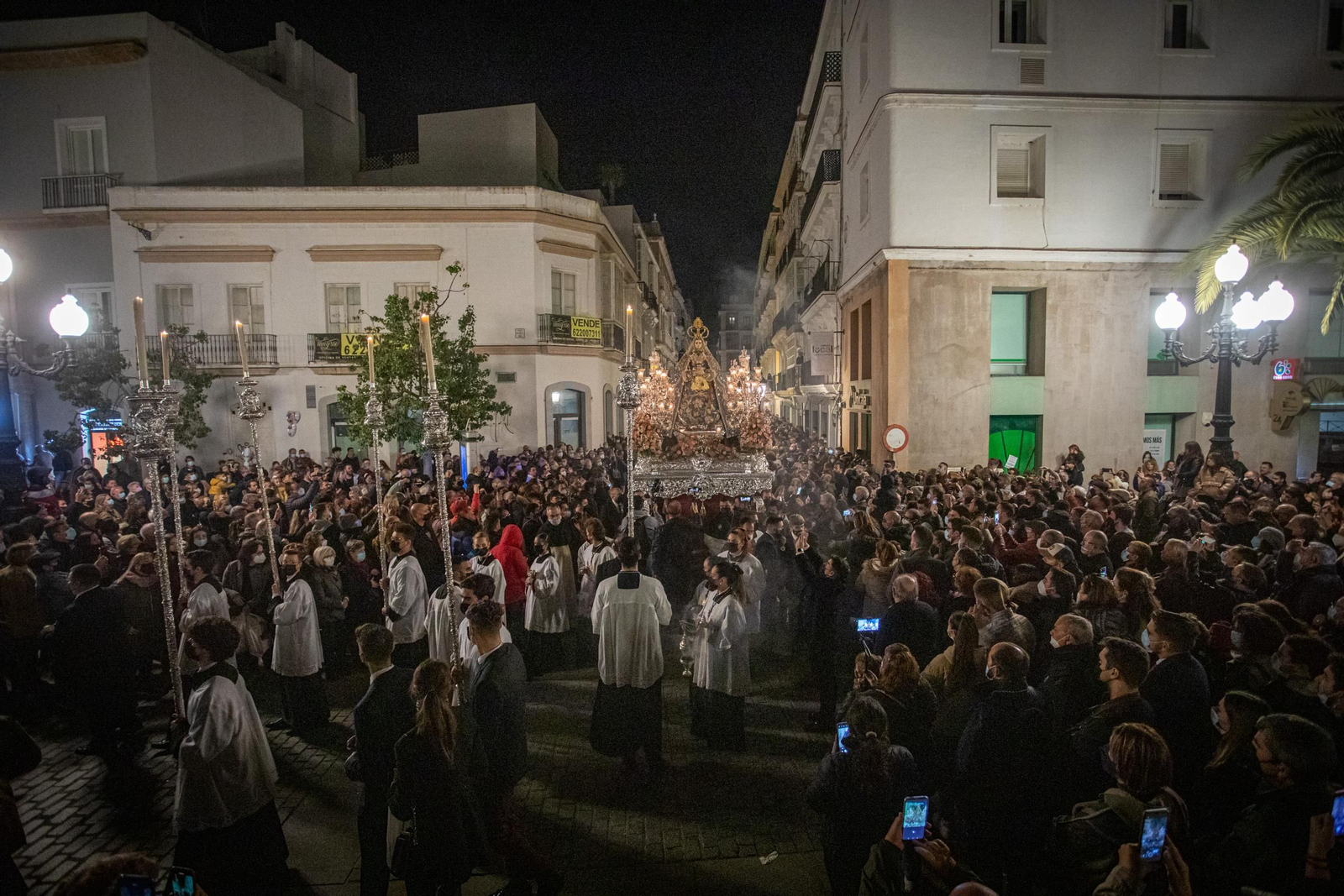 Histórica procesión con la Patrona y el Nazareno en la festividad de la Inmaculada