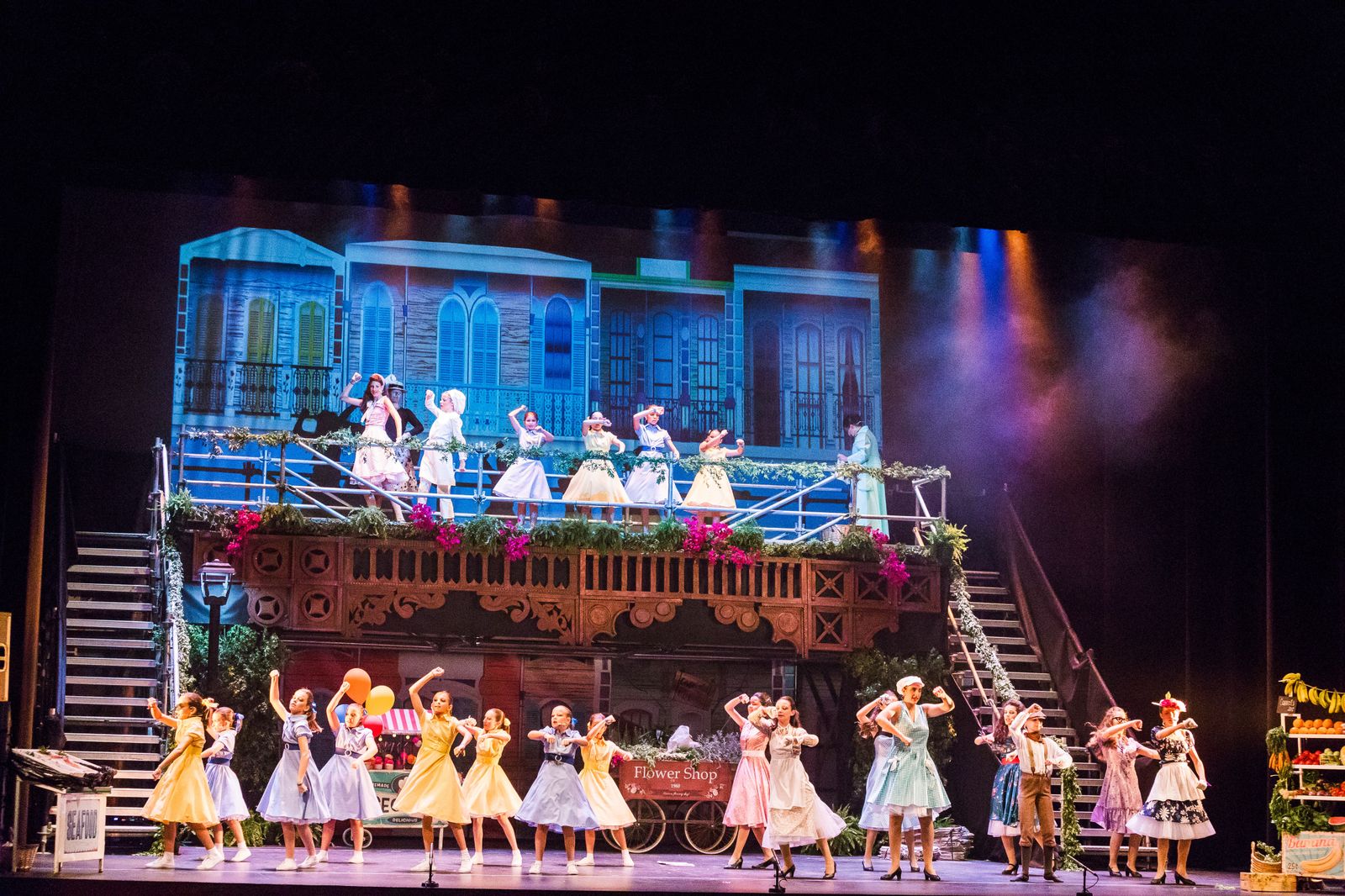 Imágenes del espectáculo Let's jazz, de la Escuela de Danza Fredes Insa, en el Teatro Villamarta