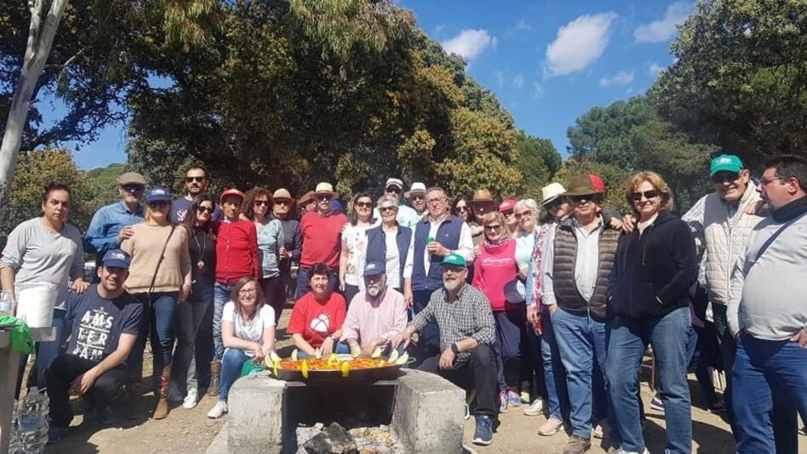 Uno de los peroles de convivencia organizados por la asociación.