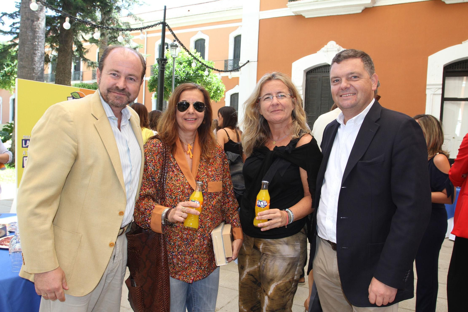 Presentación de la nueva botella de vidrio de Fanta