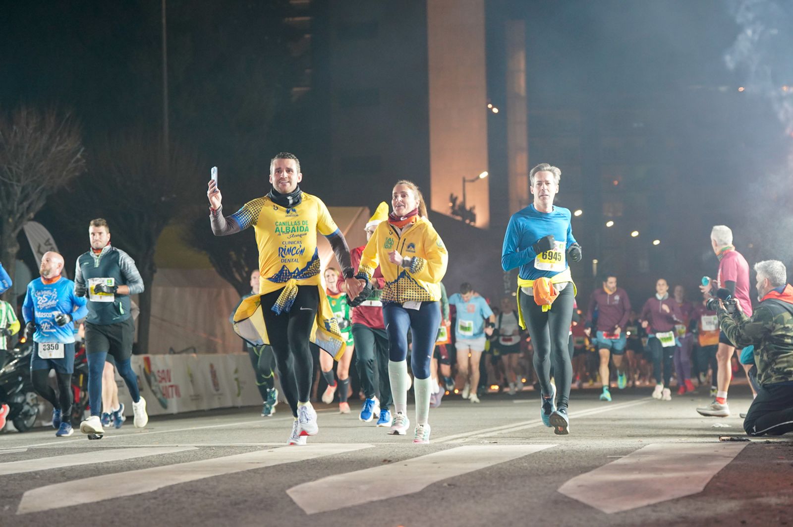 En imágenes: búscate en tu llegada a meta de la Carrera de San Antón 2026 (12)