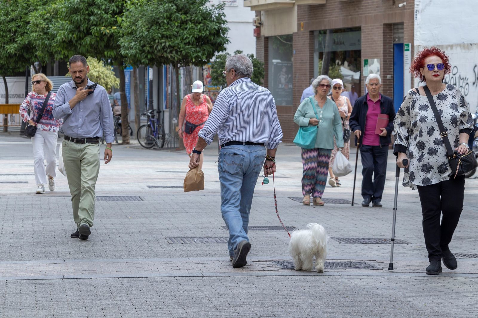 Ambiente por las calles de Huelva.