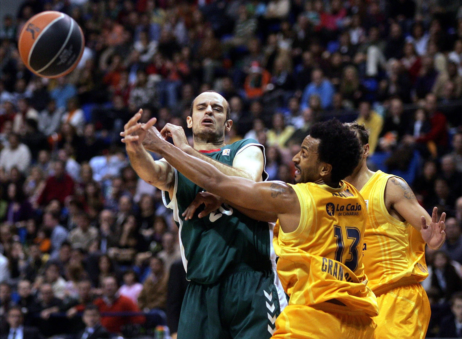 La carrera de Carlos Cabezas, en fotos
