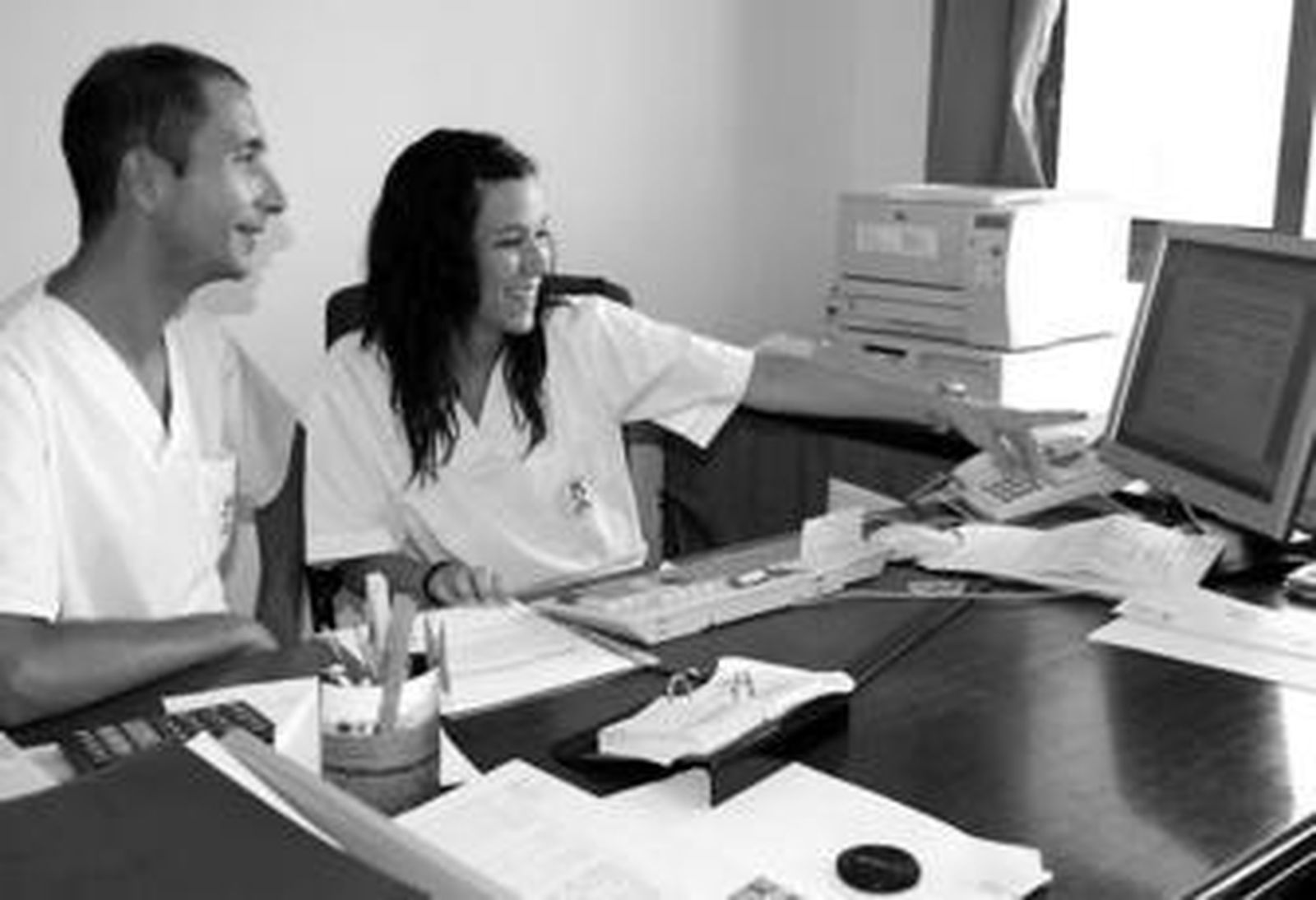 Juan Carlos Ortiz y Cristina Pérez pueden completar su formación académica sin dejar el trabajo.