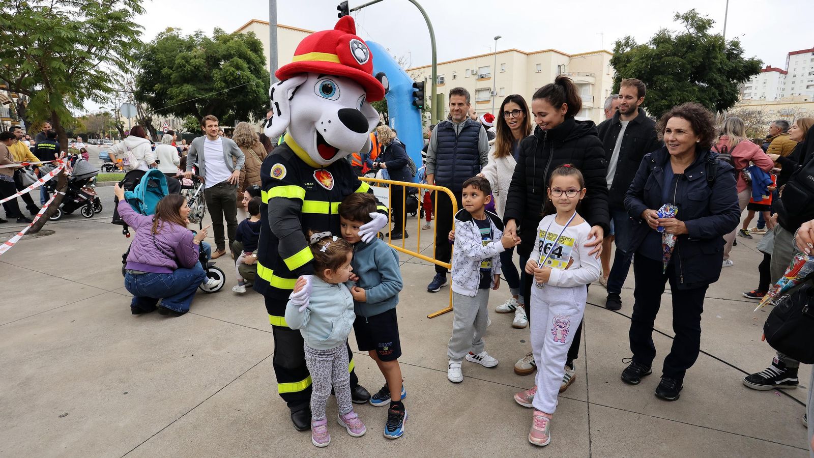 Búscate en la 4ª carrera infantil benéfica Bomberos de Jerez 2024