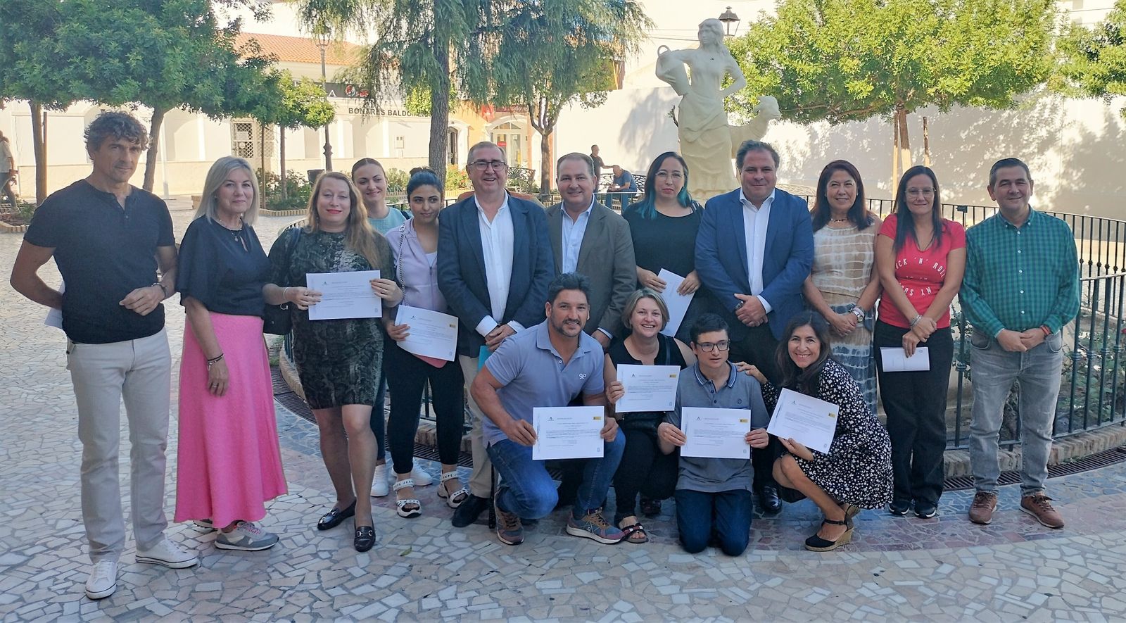La Junta entrega en Aljaraque los diplomas a 15 alumnos del curso de Servicios Administrativos