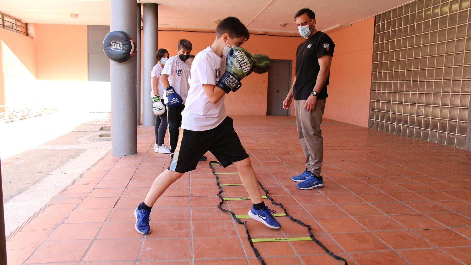 Ejercicios de rapidez de piernas.
