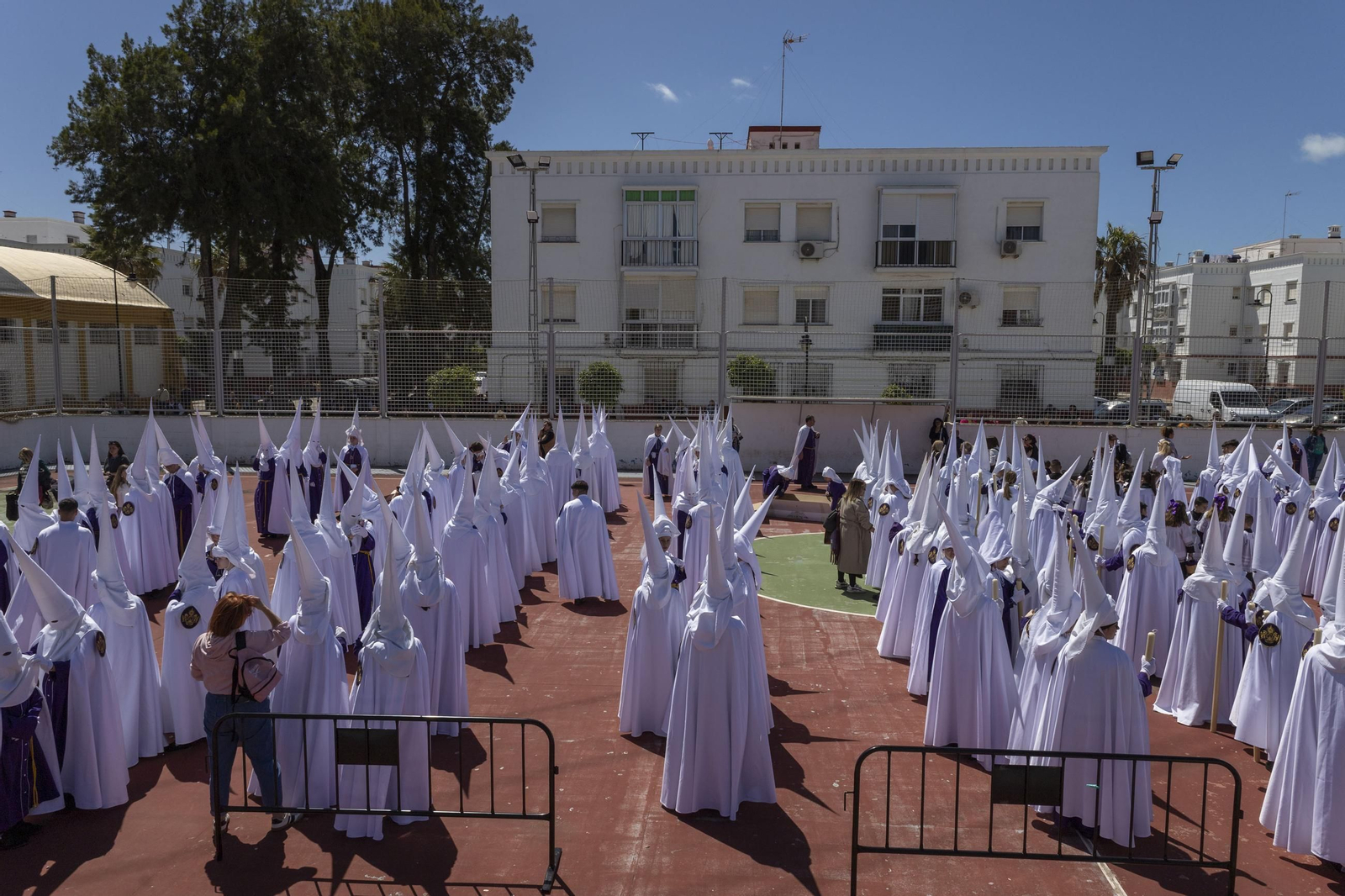 En imágenes, Gran Poder adeanta su salida y recorta su recorrido en el Miércoles Santo de la Semana Santa 2025 de San Fernando