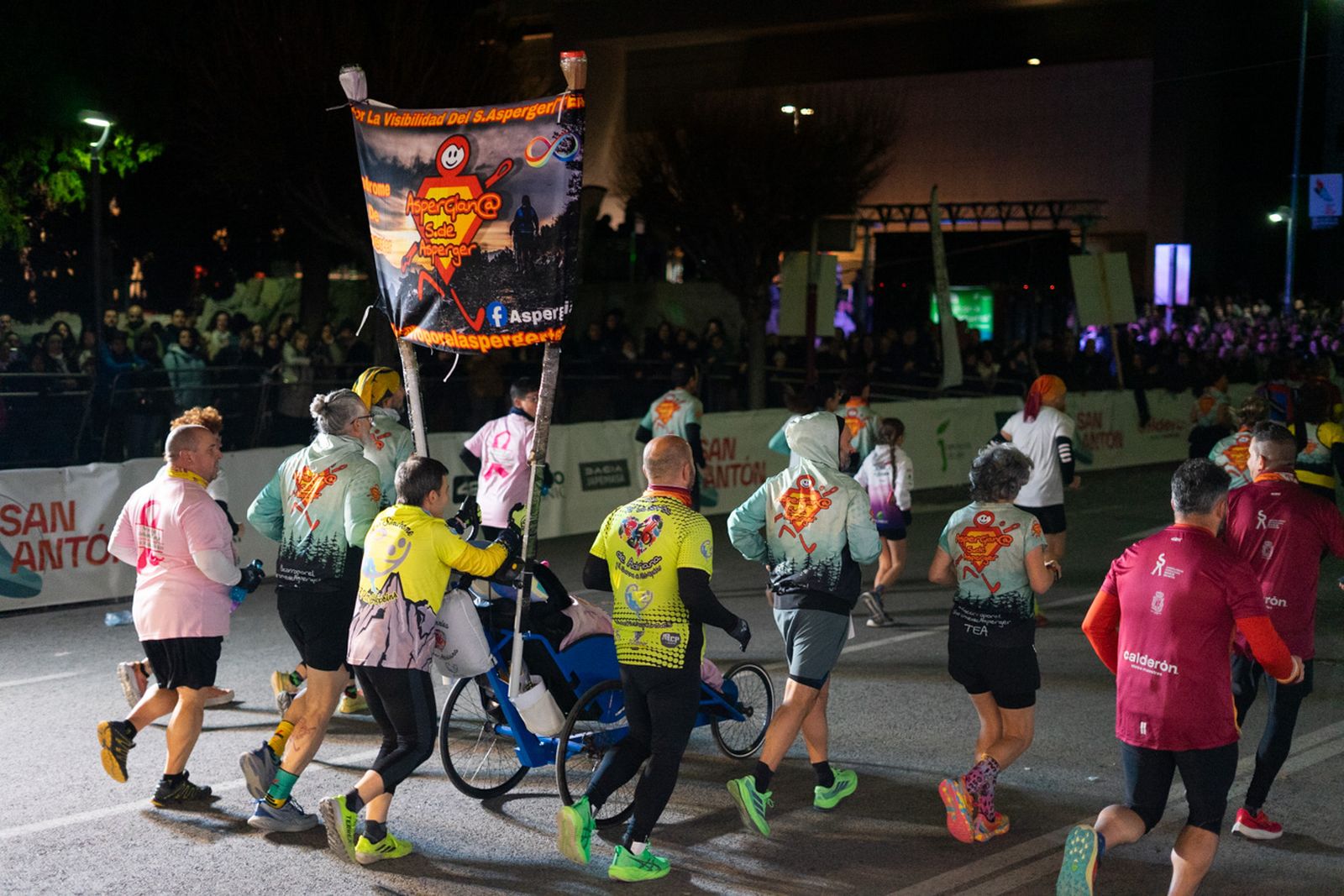 Encuéntrate en la salida de la Carrera de San Antón 2026 (1), en imágenes