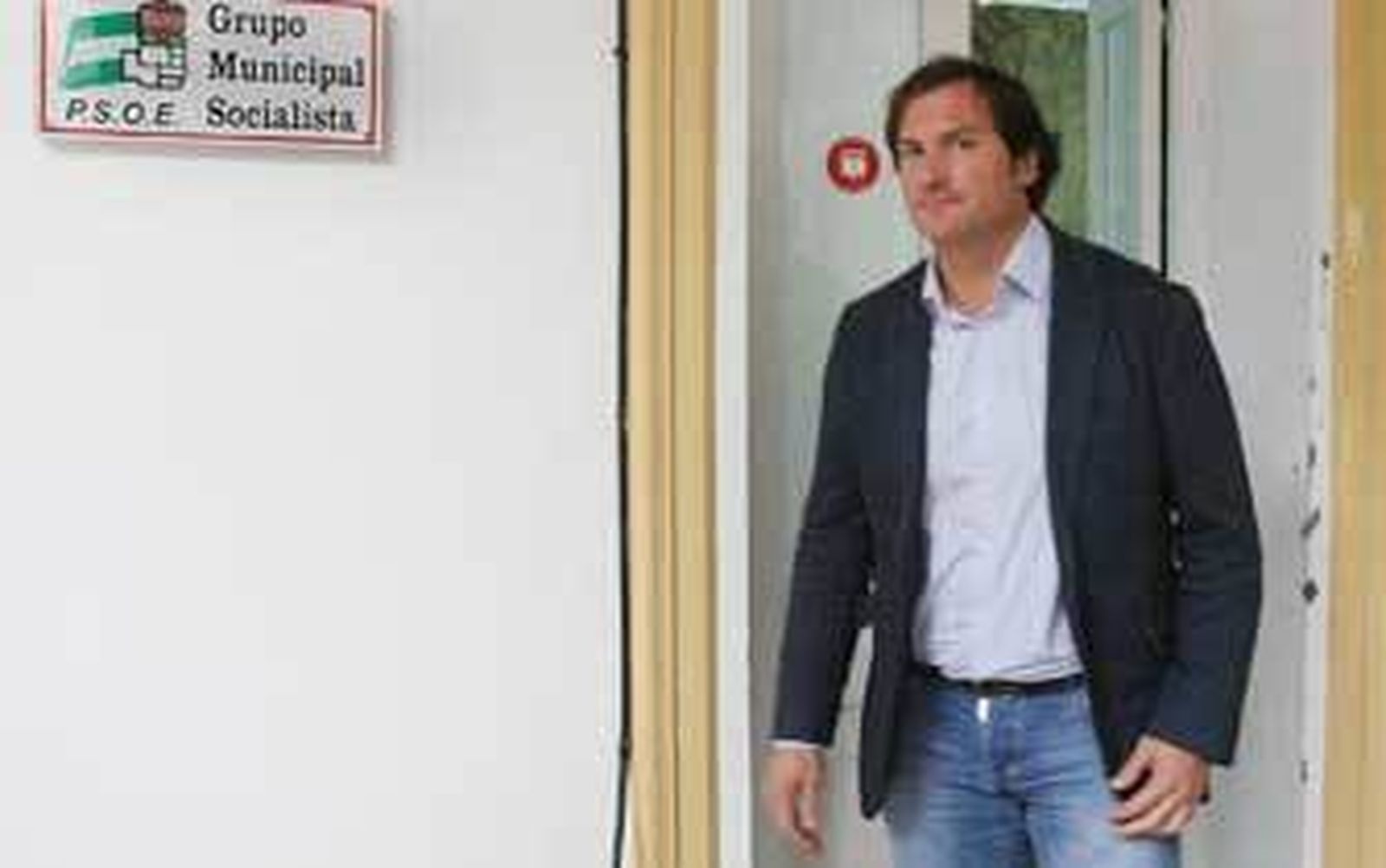 Diego Sánchez Rull, después de anunciar su renuncia a su acta de concejal en la mañana de ayer. /Paco Guerrero