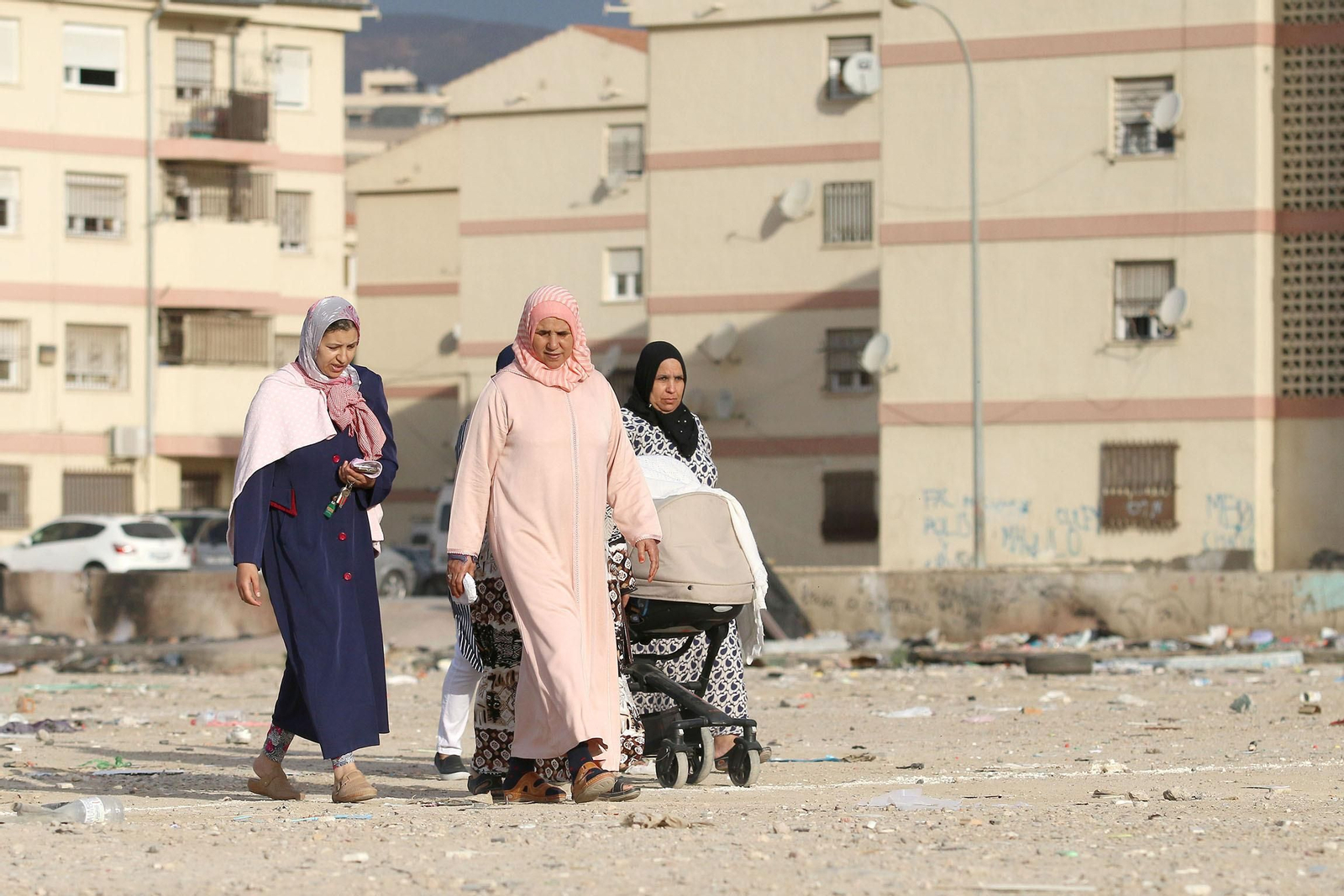 Las imágenes de la basura producida por el mercadillo de El Puche