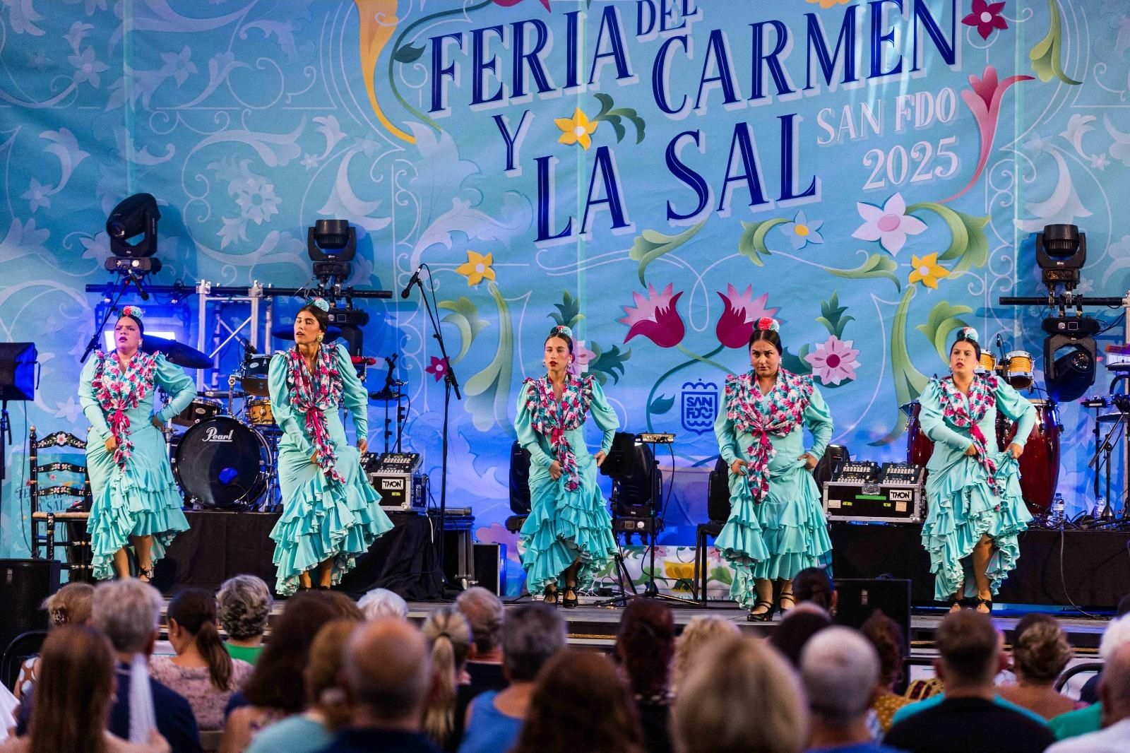 Las imágenes de la segunda noche de la Feria del Carmen y de la Sal 2025 en San Fernando