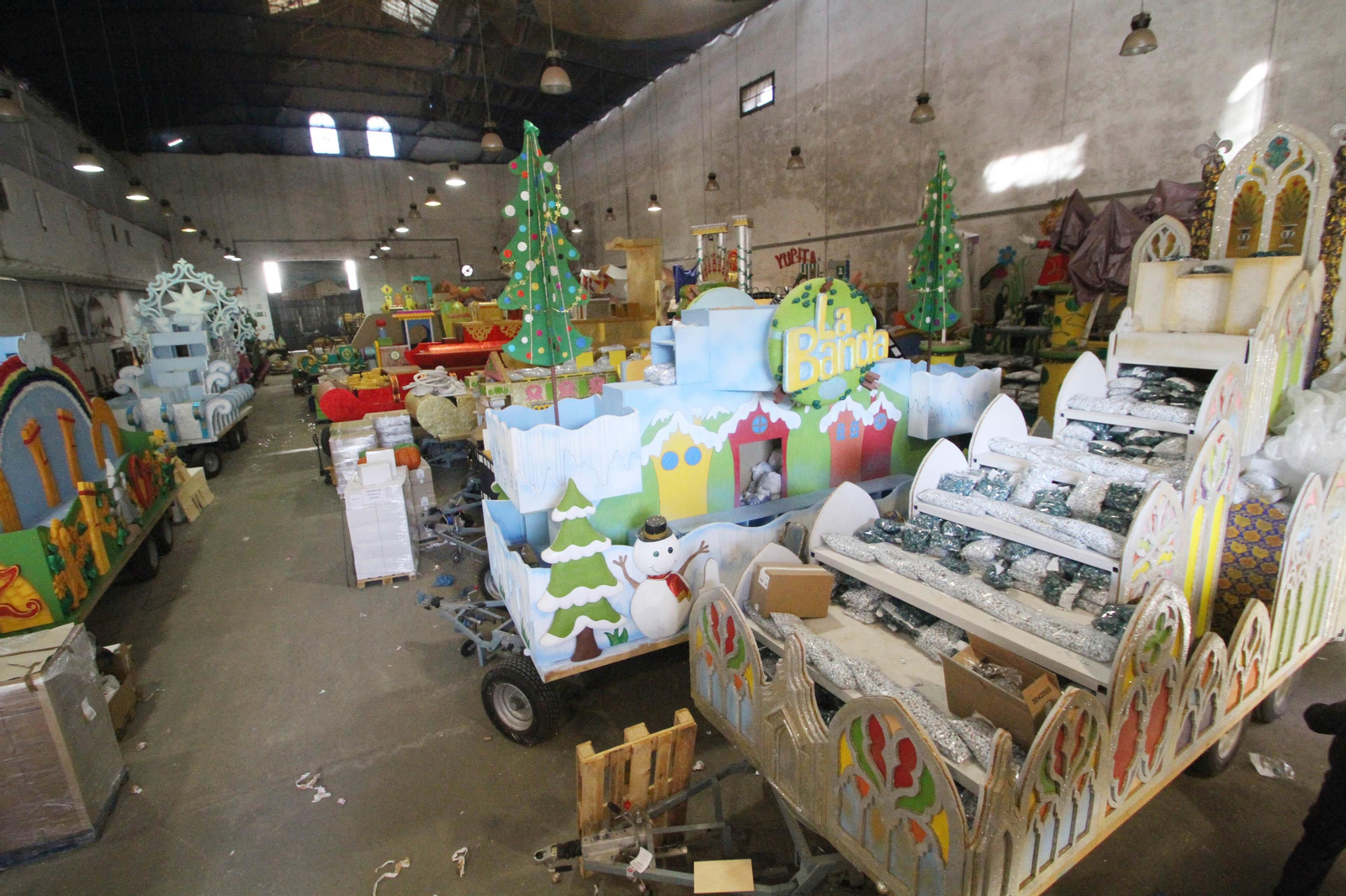 Preparativos de la Cabalgata de Reyes Magos.