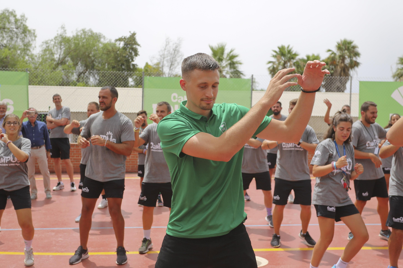 Las fotos de la presentación de Aleksa Avramovic