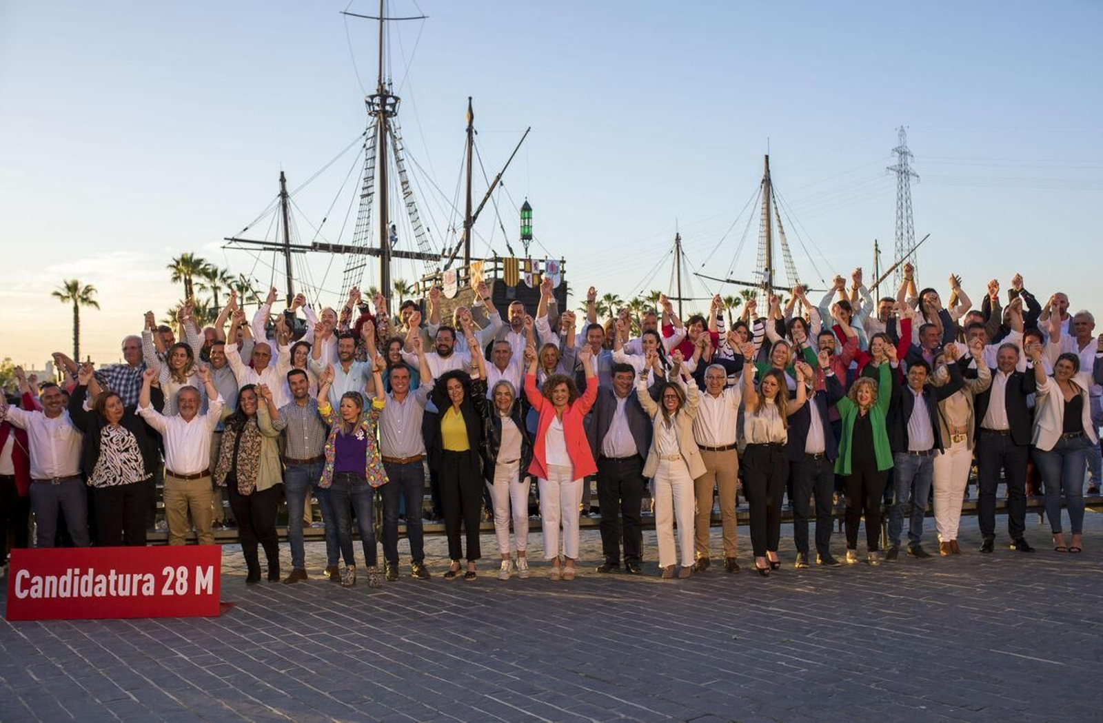 Todos los candidatos del PSOE a las elecciones municipales en la provincia de Huelva. Foto de familia.