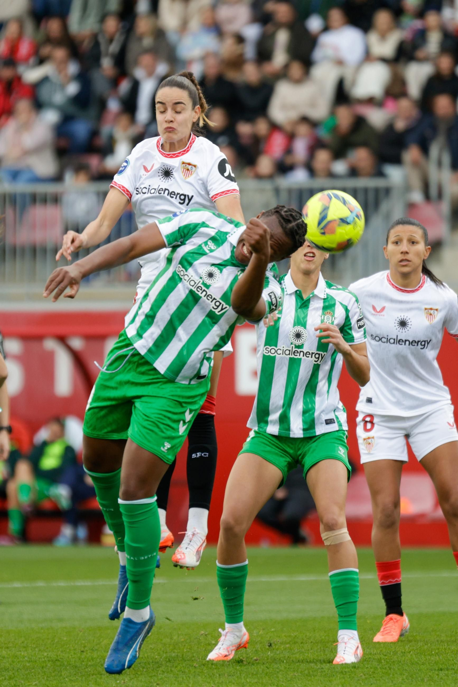Las imágenes del derby femenino Sevilla FC - Real Betis