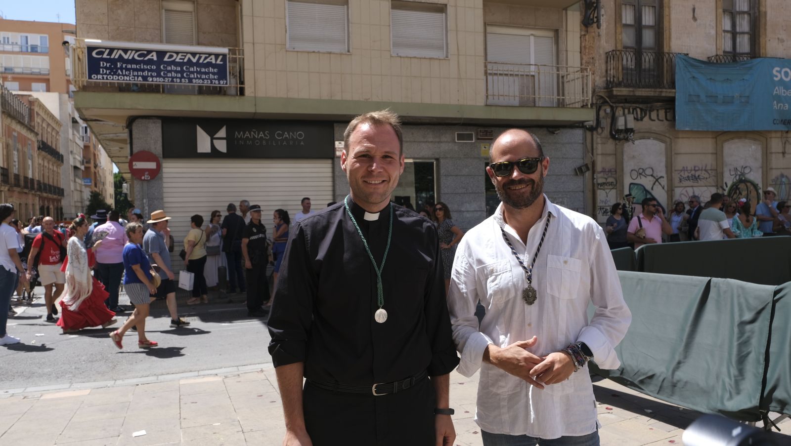 Imágenes de la ofrenda floral a la Virgen del Mar. Feria de Almería 2022