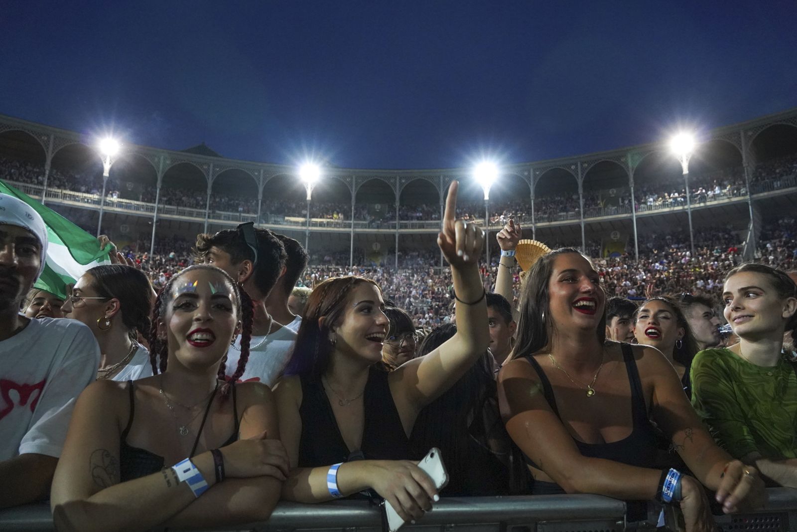 El torrente Rosalía inunda Granada