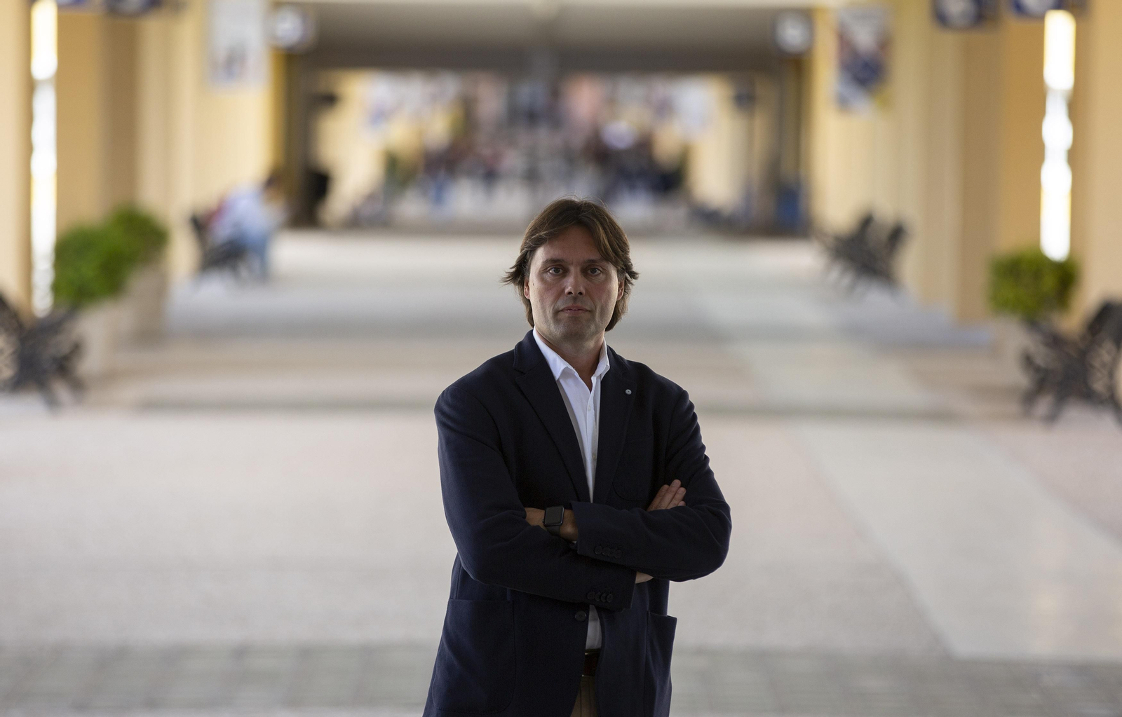 El catedrático de Derecho Civil Francisco Oliva, precandidato a rector de la UPO