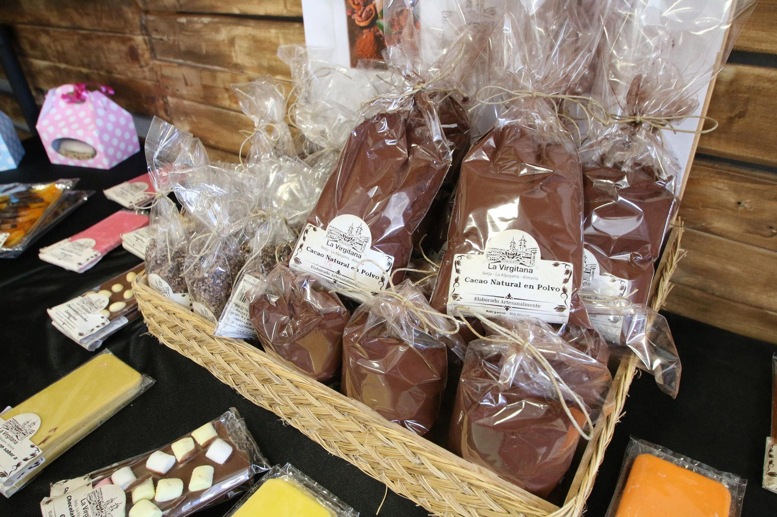 Un grupo de escolares en las instalaciones de La Virgitana.