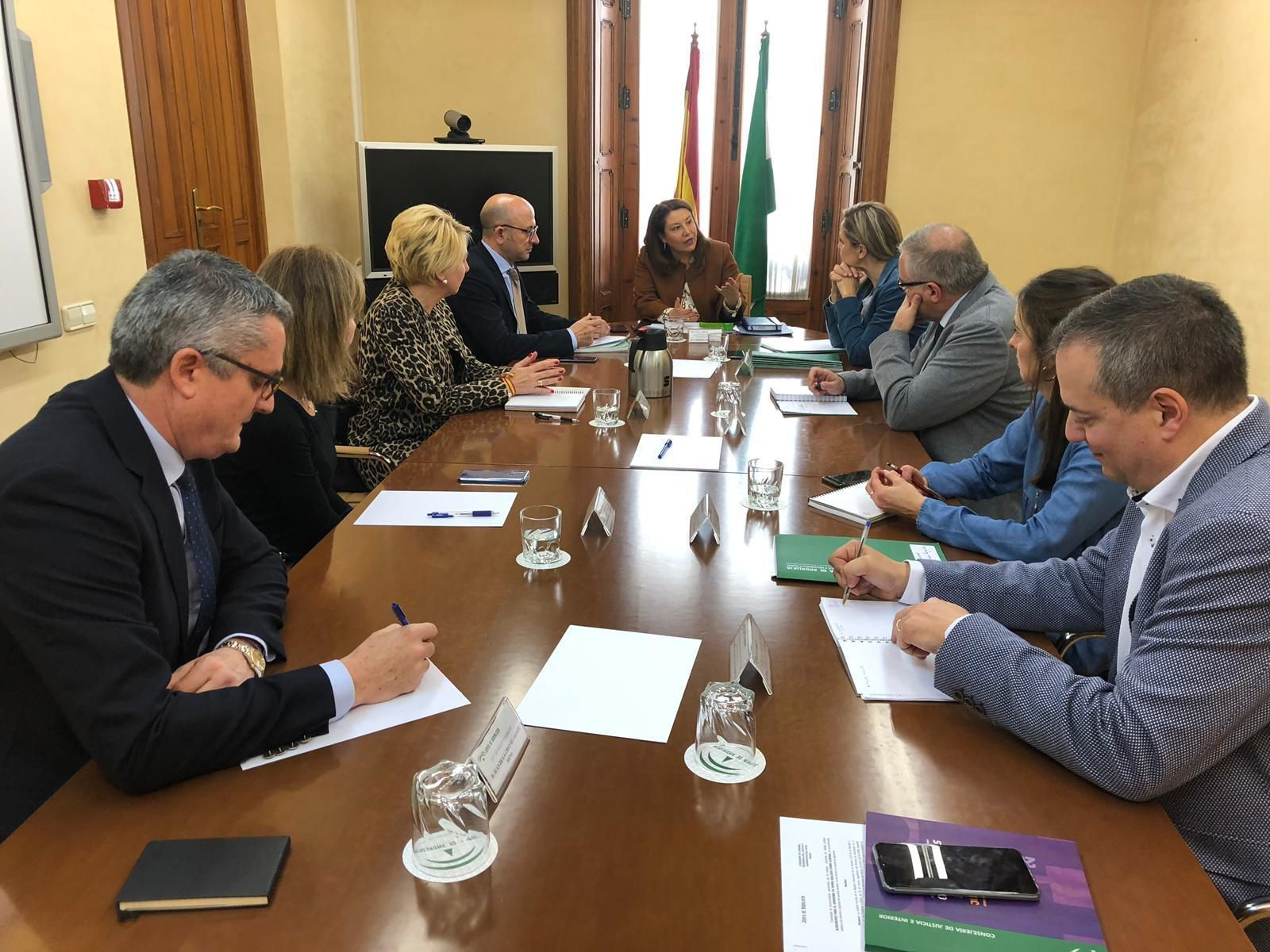 Reunión de coordinación de Carmen Crespo con el director general de Producción Agrícola, la delegada del Gobierno en Almería y los seis delegados territoriales.