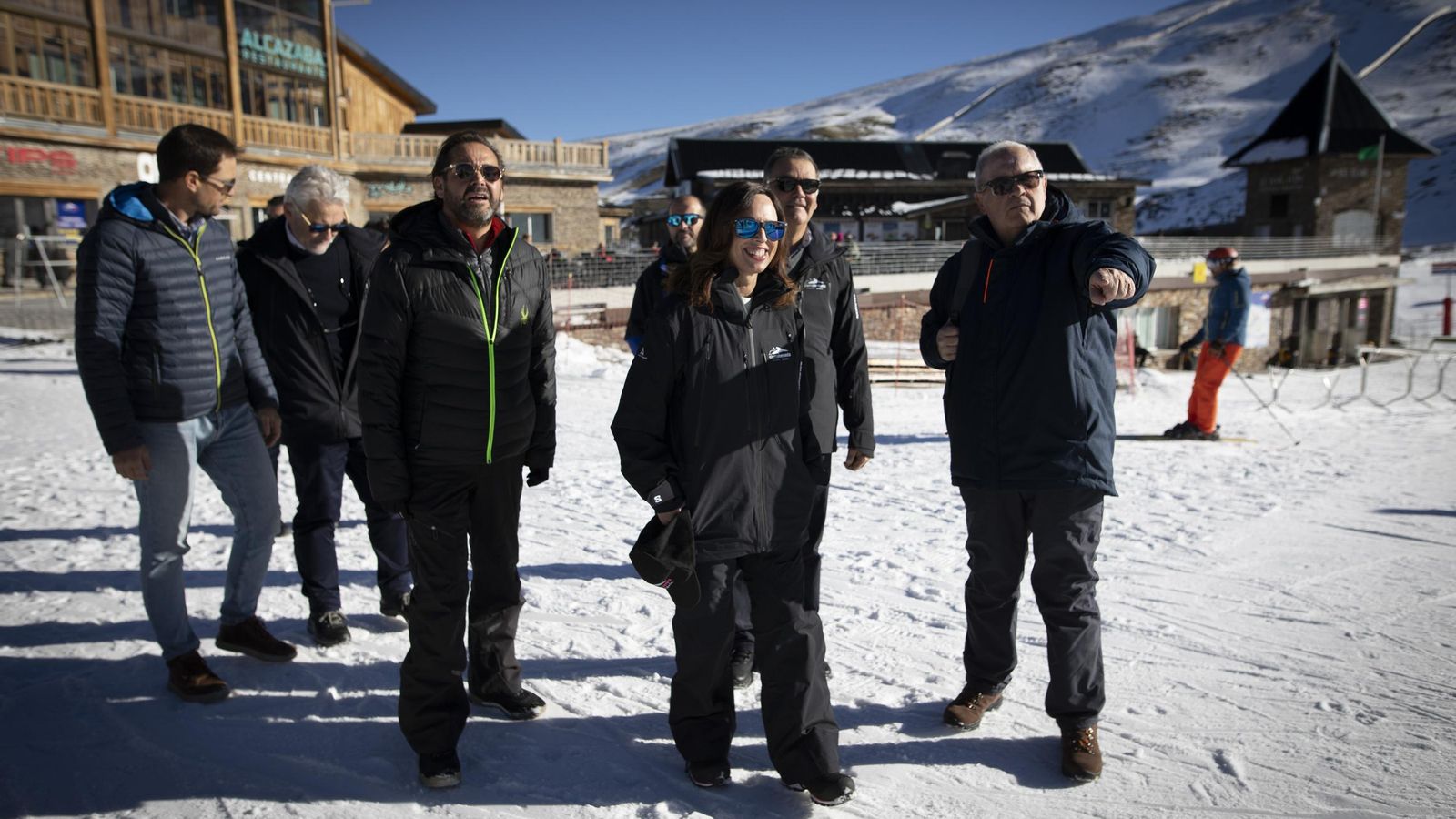 Rocío Díaz, Jesús Ibañez, Antonio Granados y Ordoño Vázuez en la apertura de temporada de Sierra Nevada