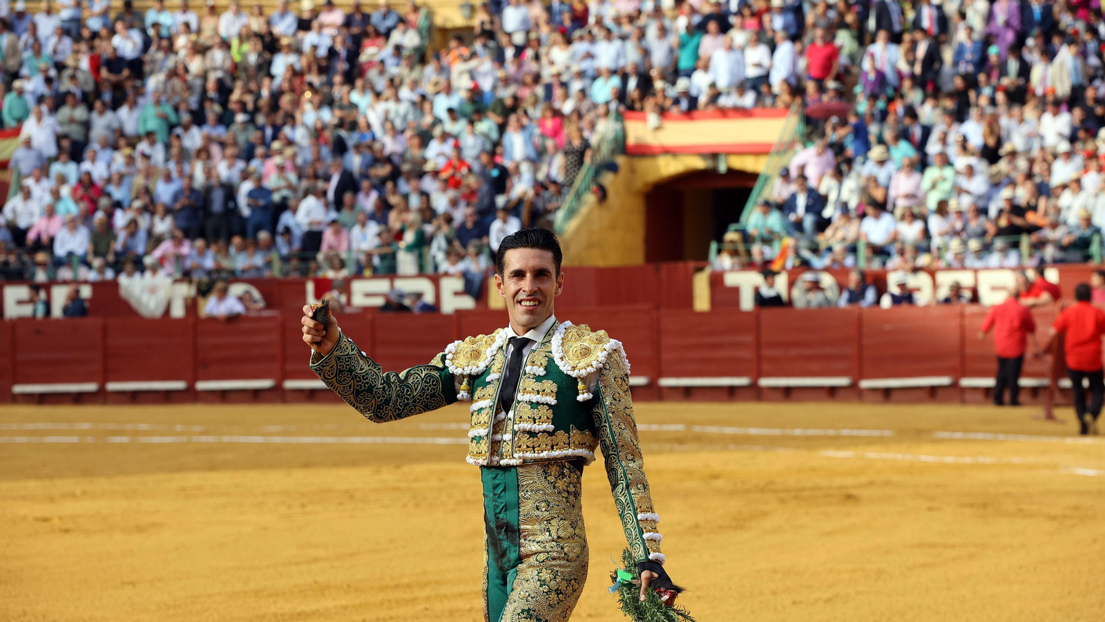 Tarde de toros con Roca Rey, Talavante y Aguado en la Feria de Jerez
