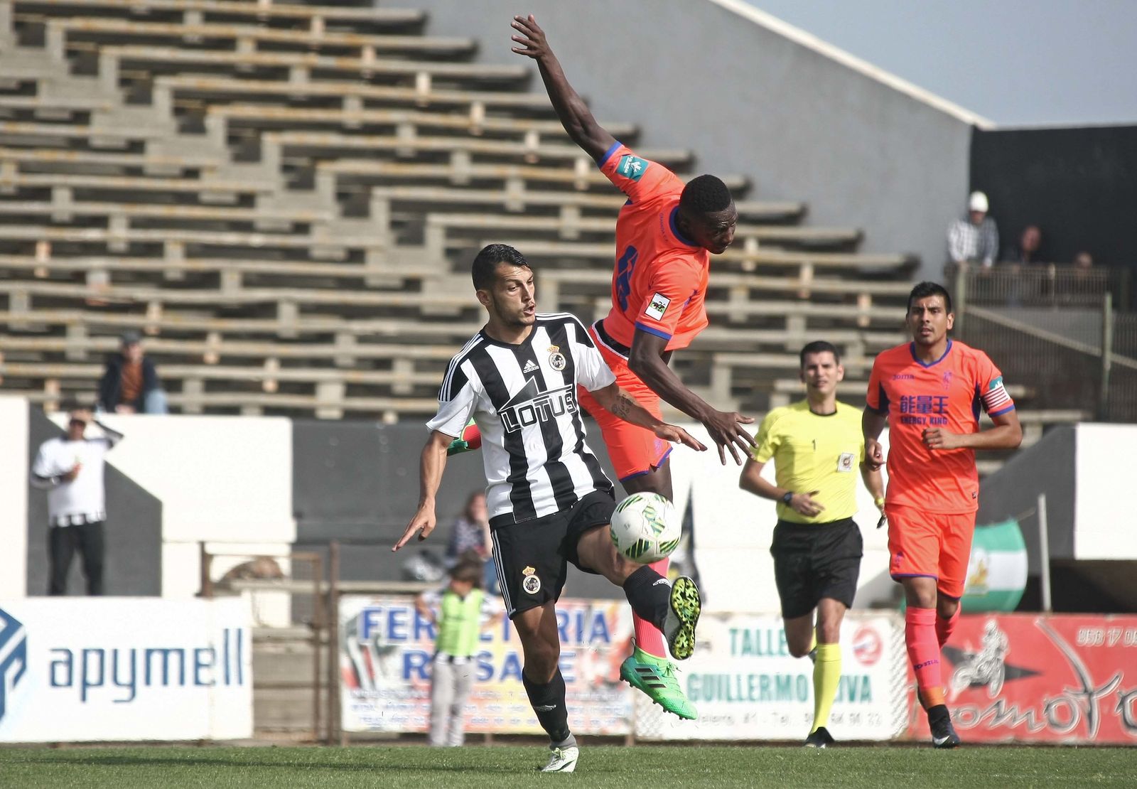 Las imágenes del Balona-Granada B