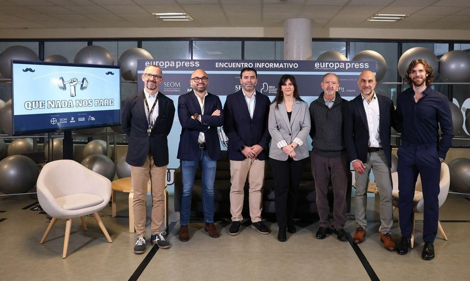 Alfonso Jiménez, Miguel Ángel Berenguer, Victor Sacristán, Ana García Tello, César Comuñas, Jordi Farrés y Mario Redondo.