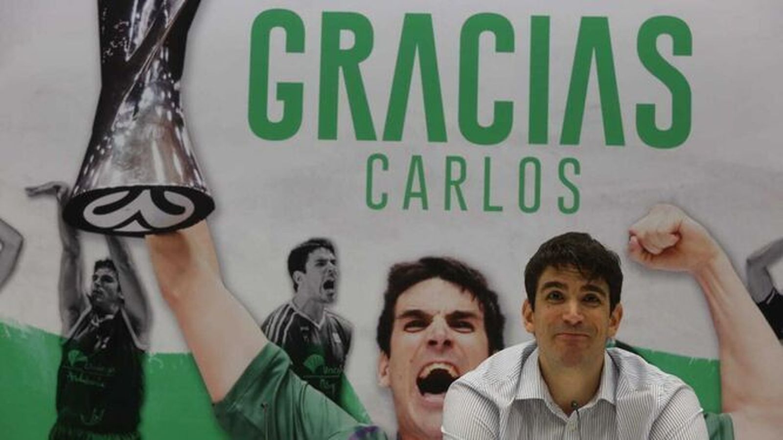 Carlos Suárez, durante la rueda de prensa de despedida