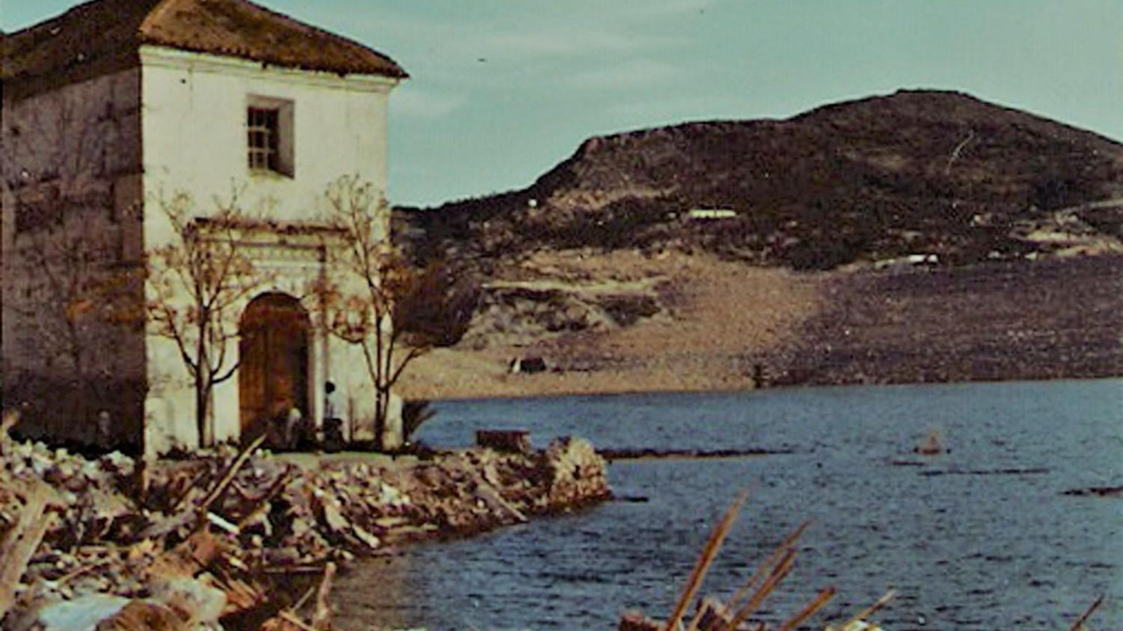 El último reducto de Benínar en sucumbir bajo las aguas fue la iglesia de la Asunción.