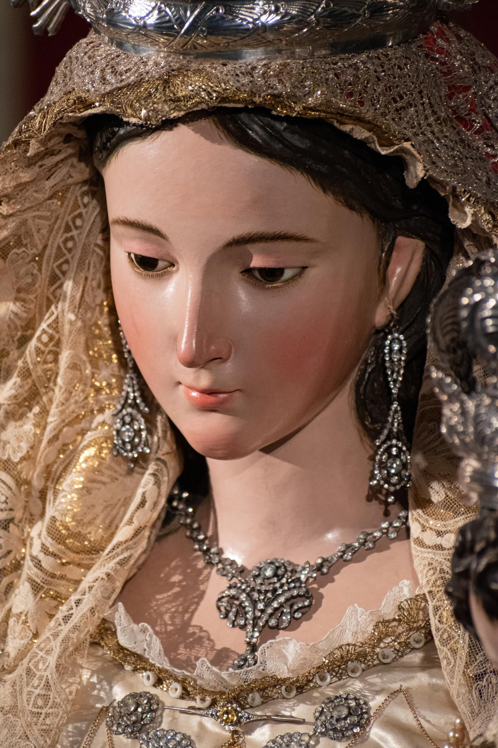 La Virgen del Amor en su veneración