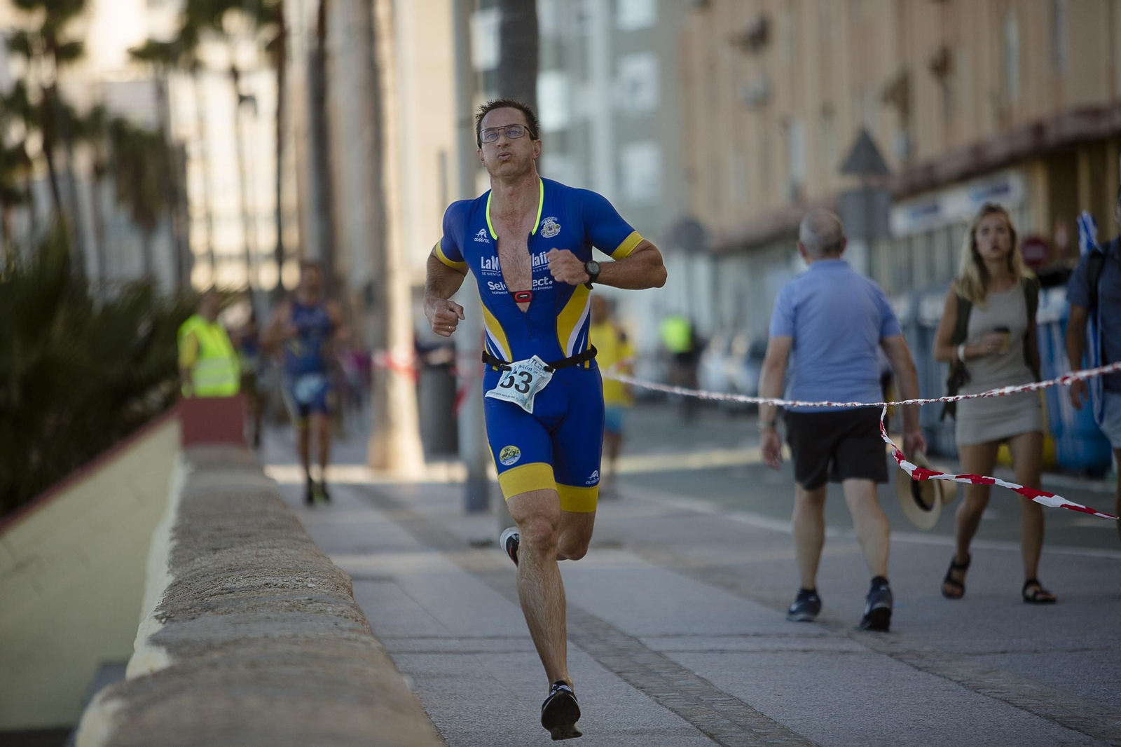 El II acuatlón Tirabuzón ciudad de Cádiz, en imágenes