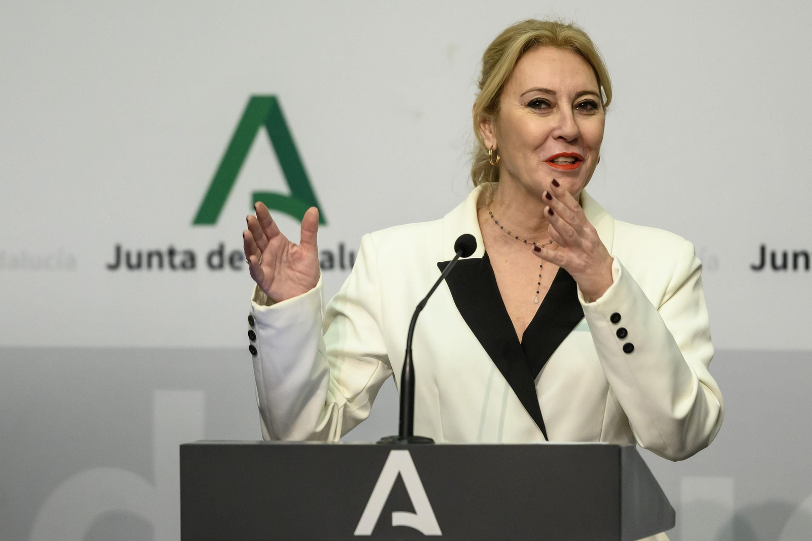 Carolina España tras el Consejo de Gobierno de la Junta de Andalucía.