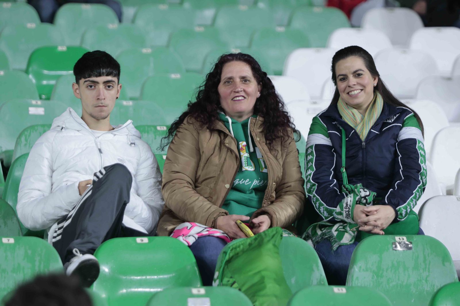 Búscate en las gradas del Villamarín