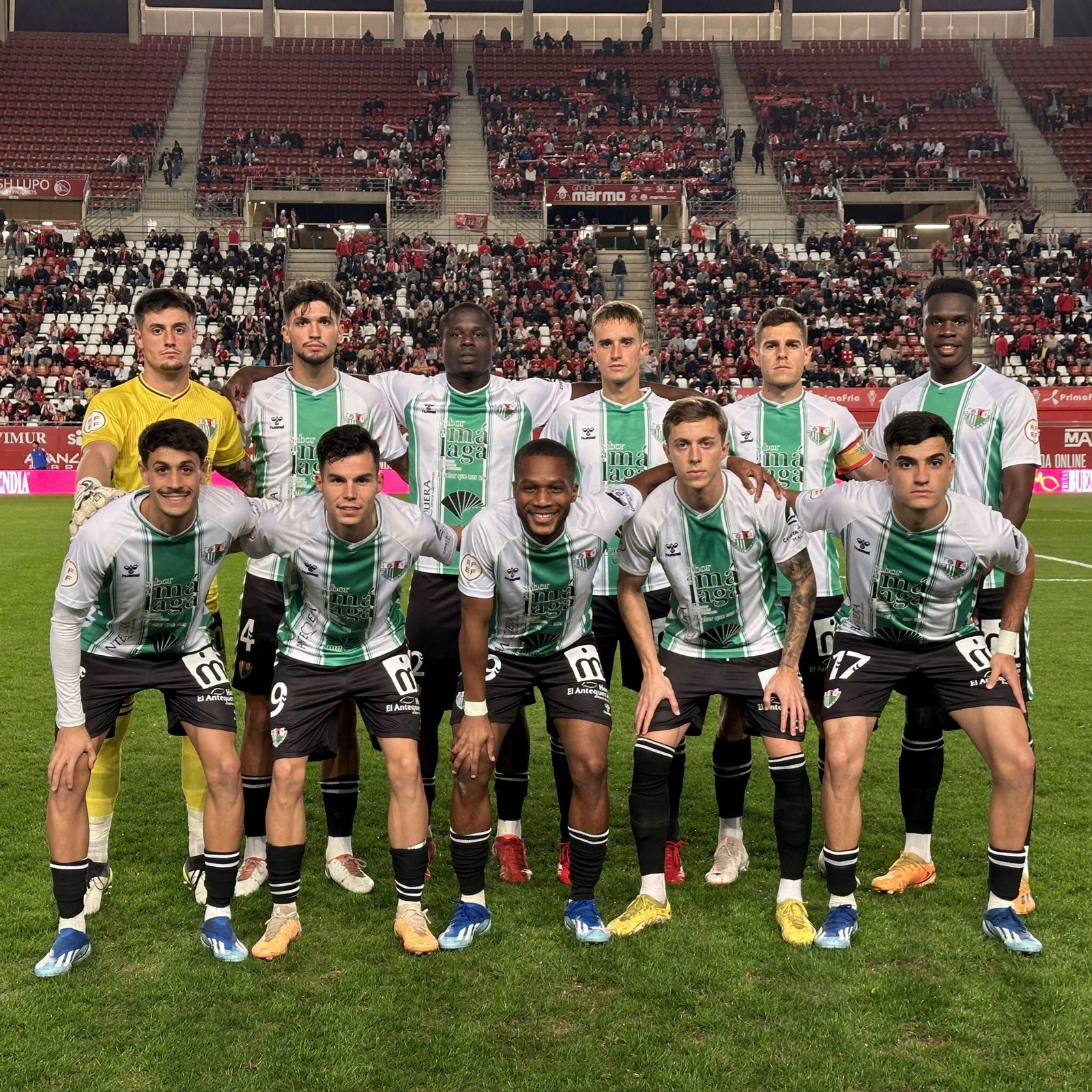 El once inicial del Antequera, en la Nueva Condomina