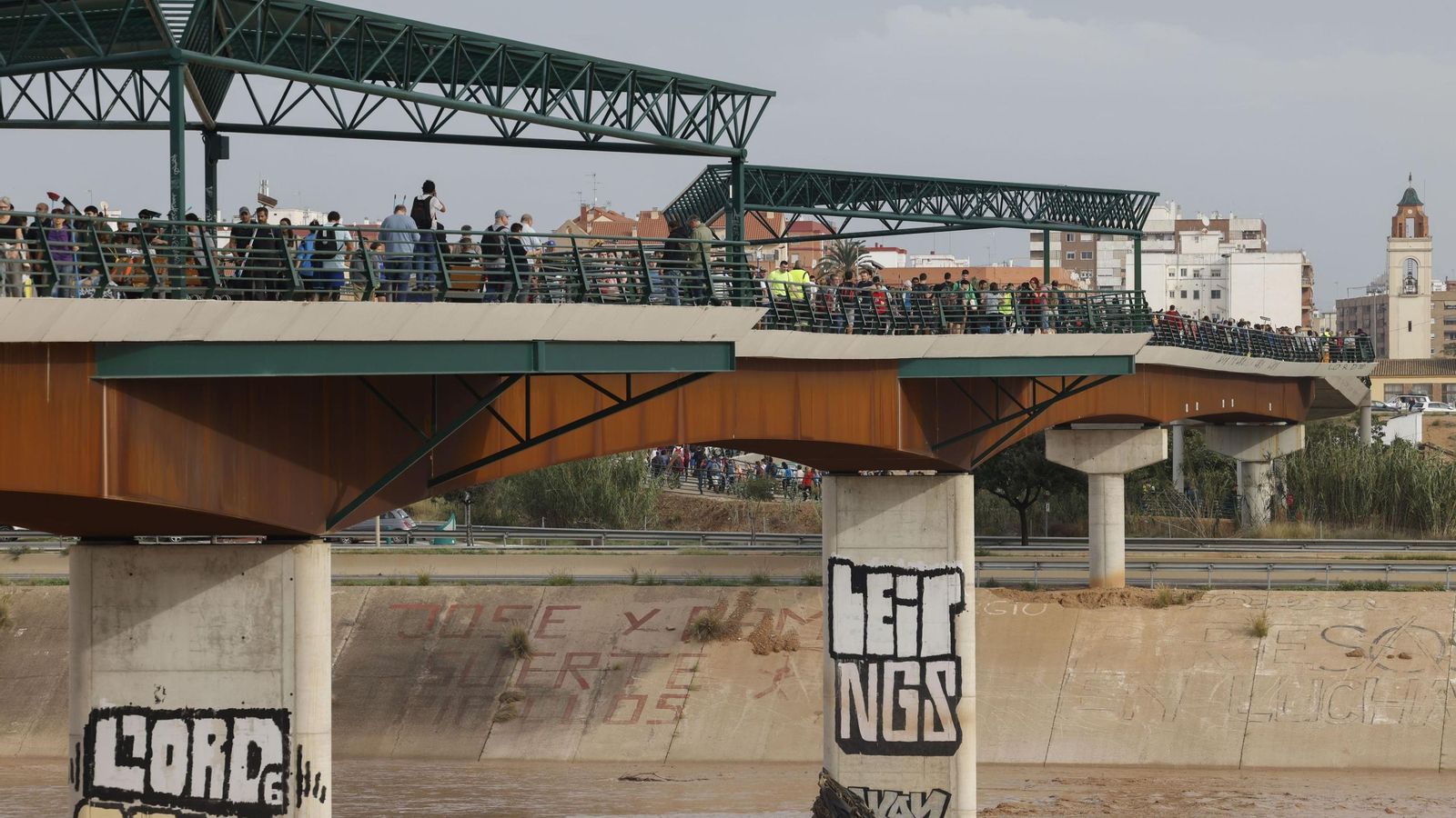 Valencia trata de recomponerse