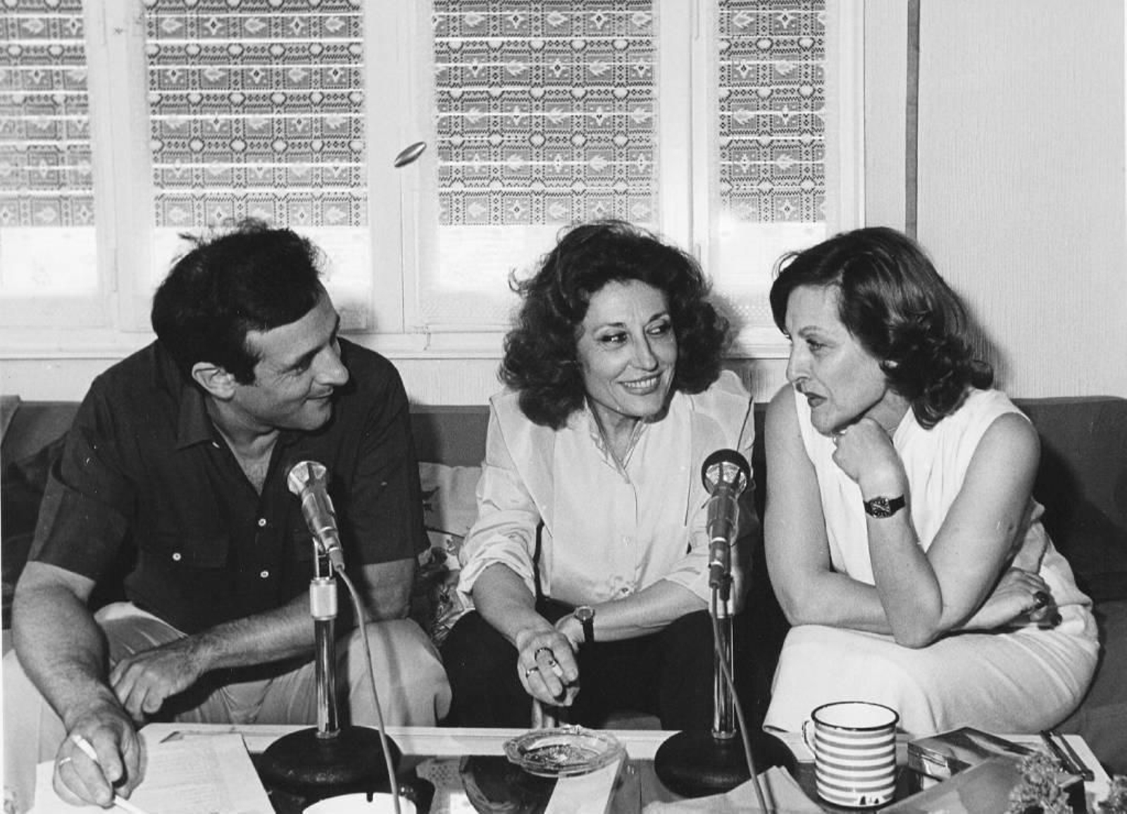 Los hermanos Emilio, Julia e Irene Gutiérrez Caba en una foto familiar.