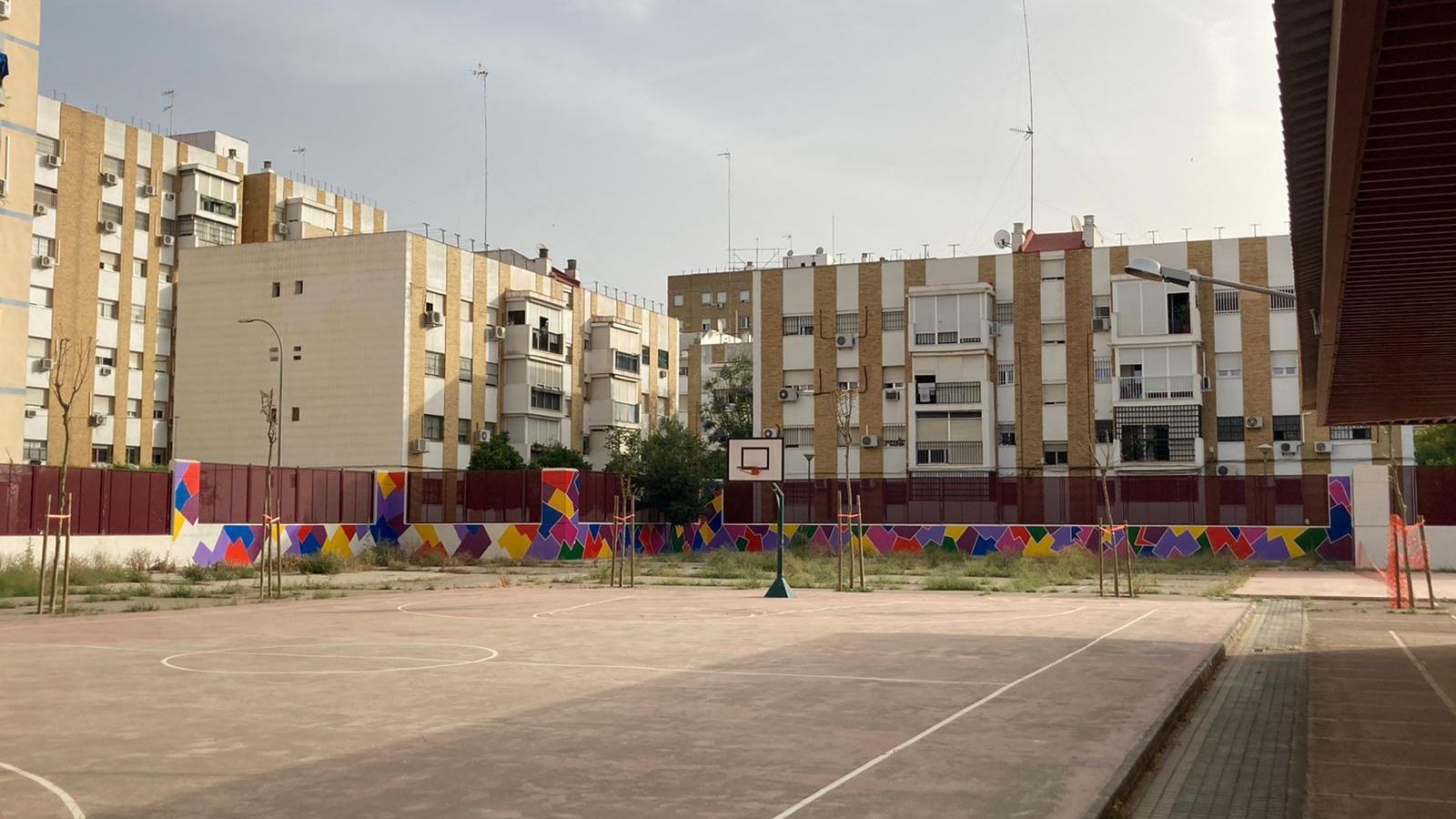 El patio del Colegio de Infantil y Primaria Zurbarán del Distrito Sur.
